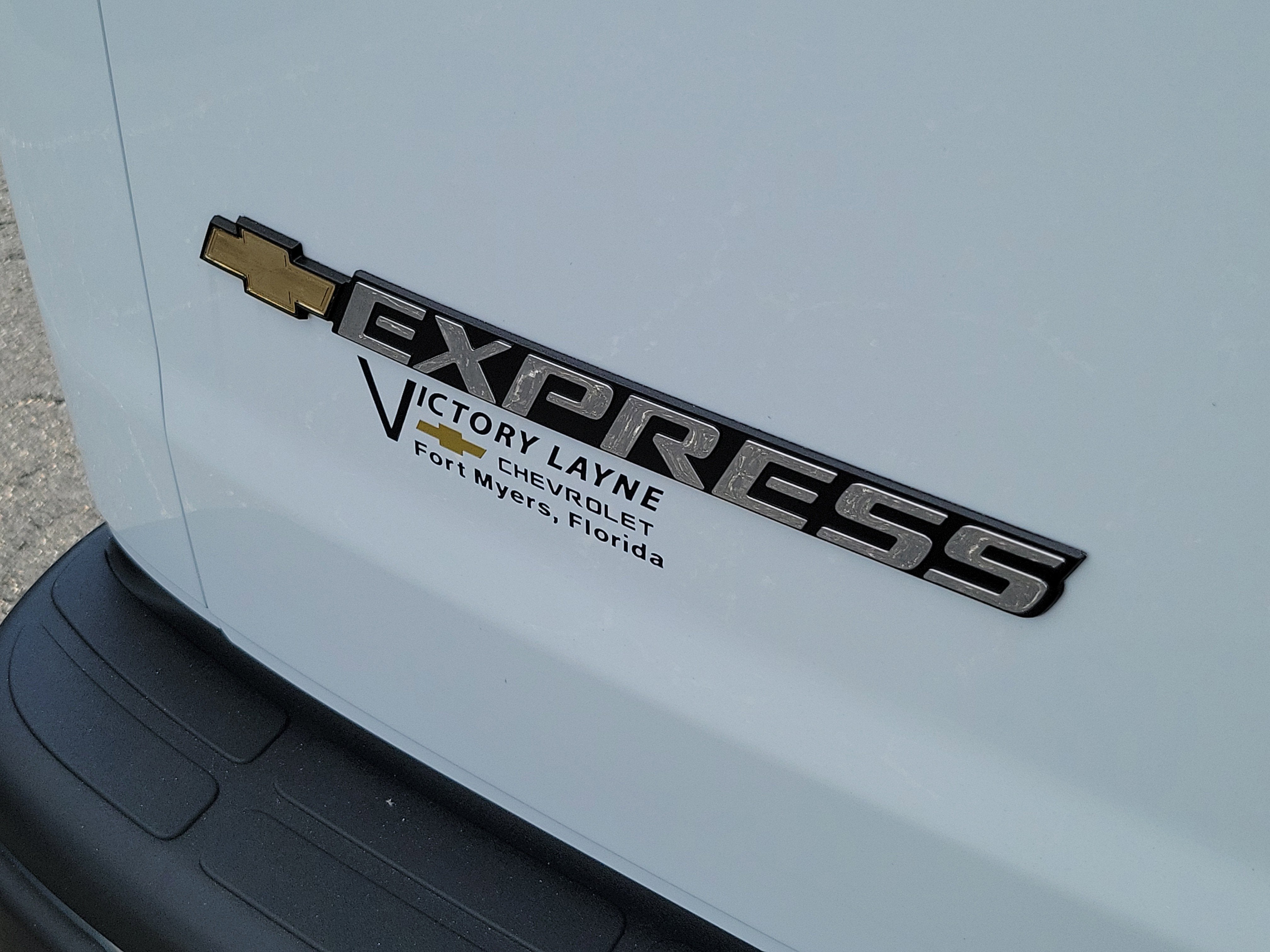 2025 Chevrolet Express Cargo 2500 WT