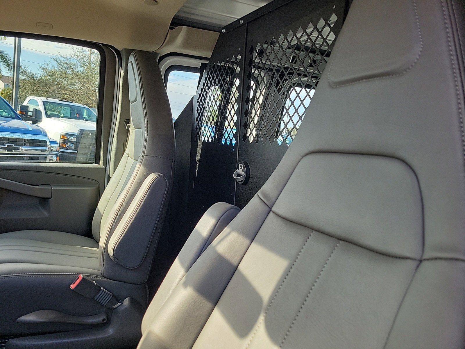 2024 Chevrolet Express Cargo 2500 WT