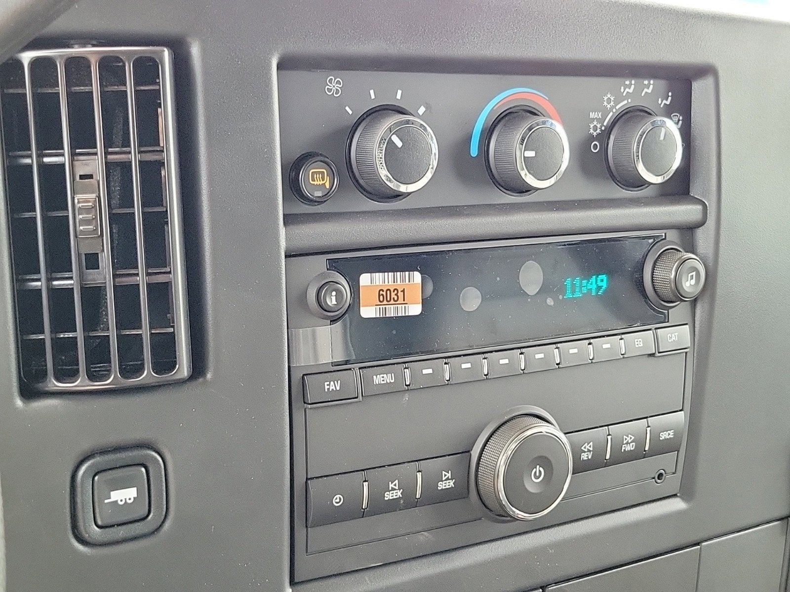 2025 Chevrolet Express Cargo 2500 WT