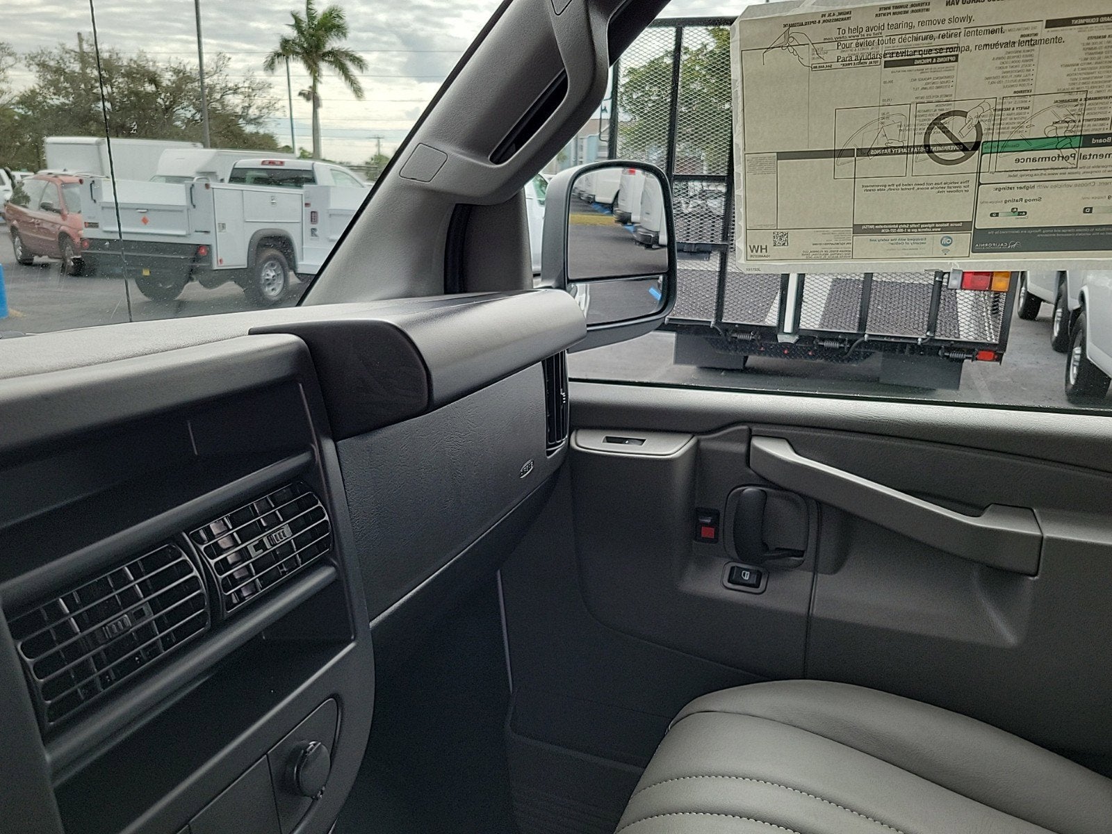 2025 Chevrolet Express Cargo 2500 WT