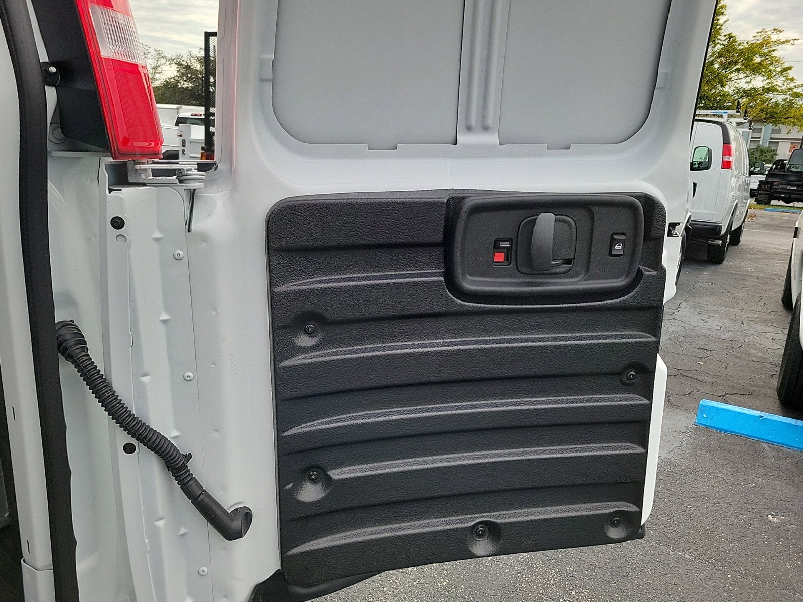 2025 Chevrolet Express Cargo 2500 WT