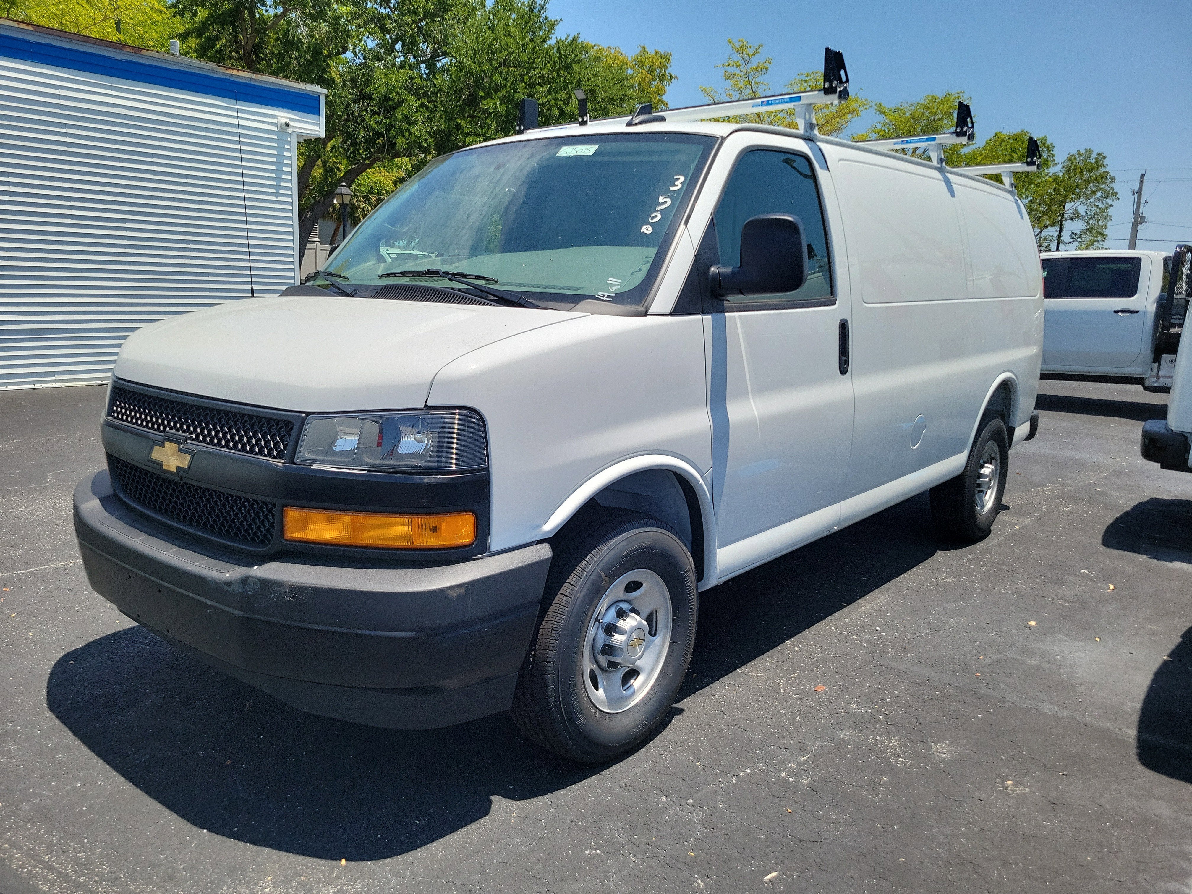 2025 Chevrolet Express Cargo 2500 WT