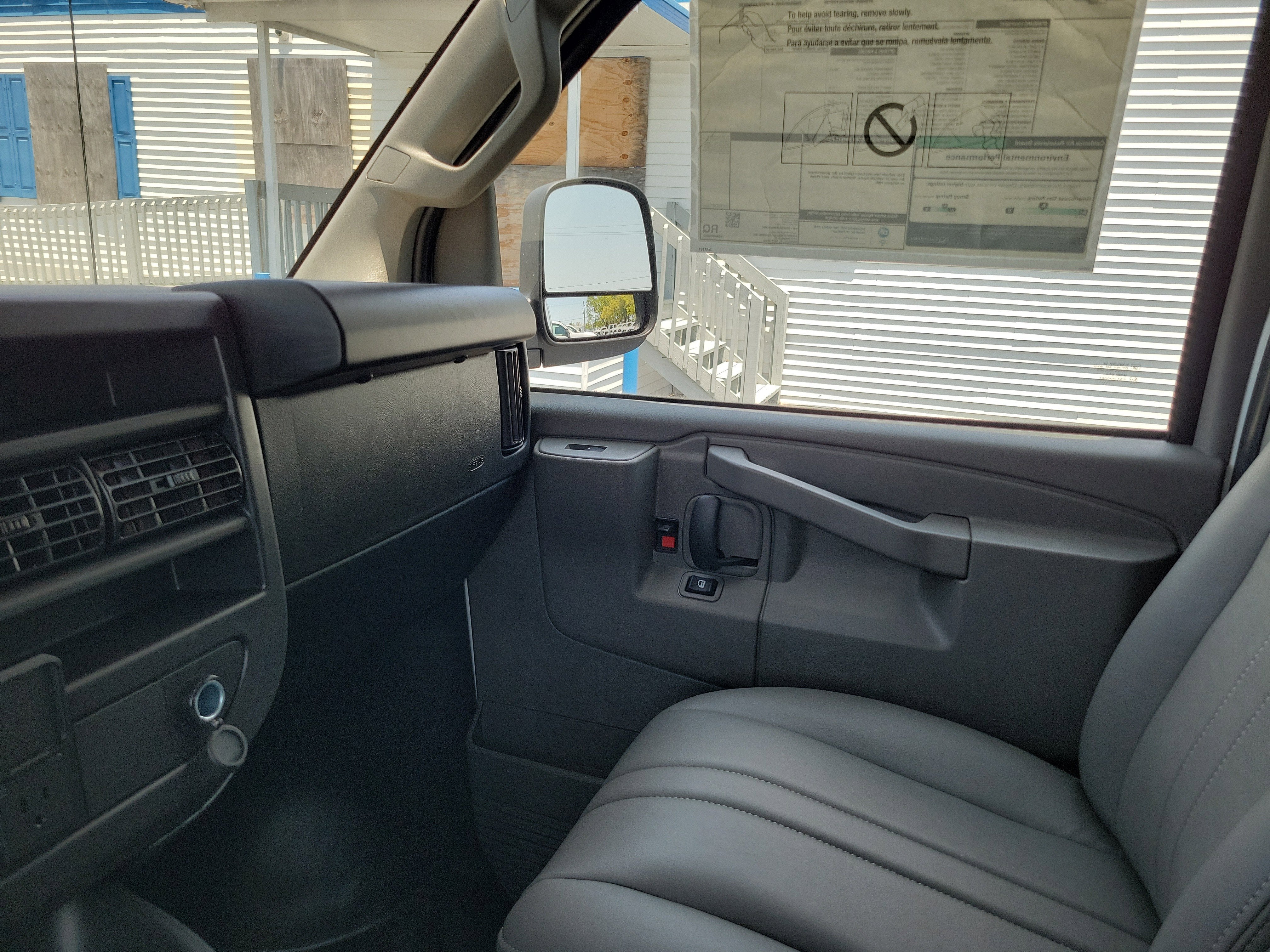 2025 Chevrolet Express Cargo 2500 WT