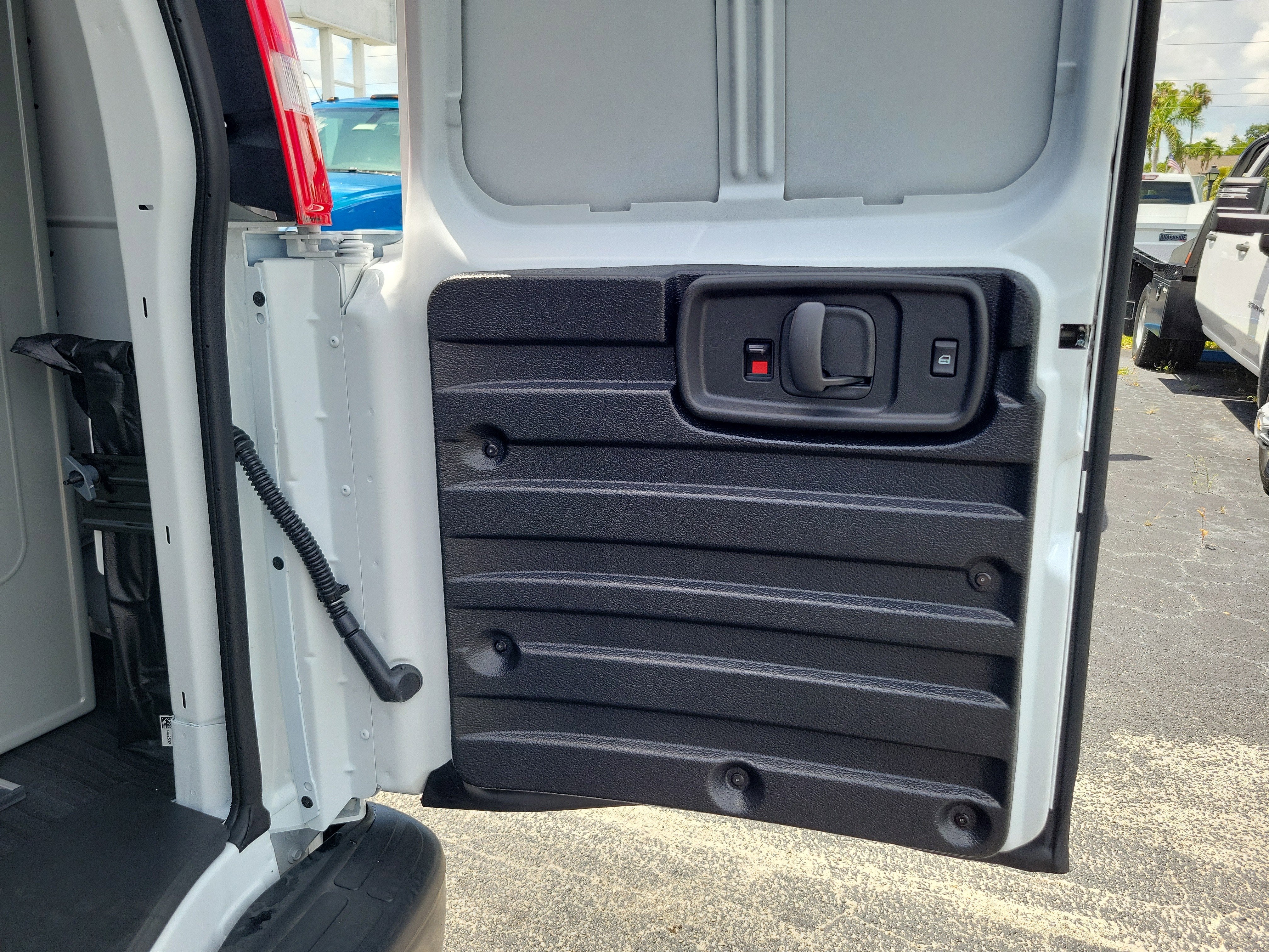 2025 Chevrolet Express Cargo 2500 WT