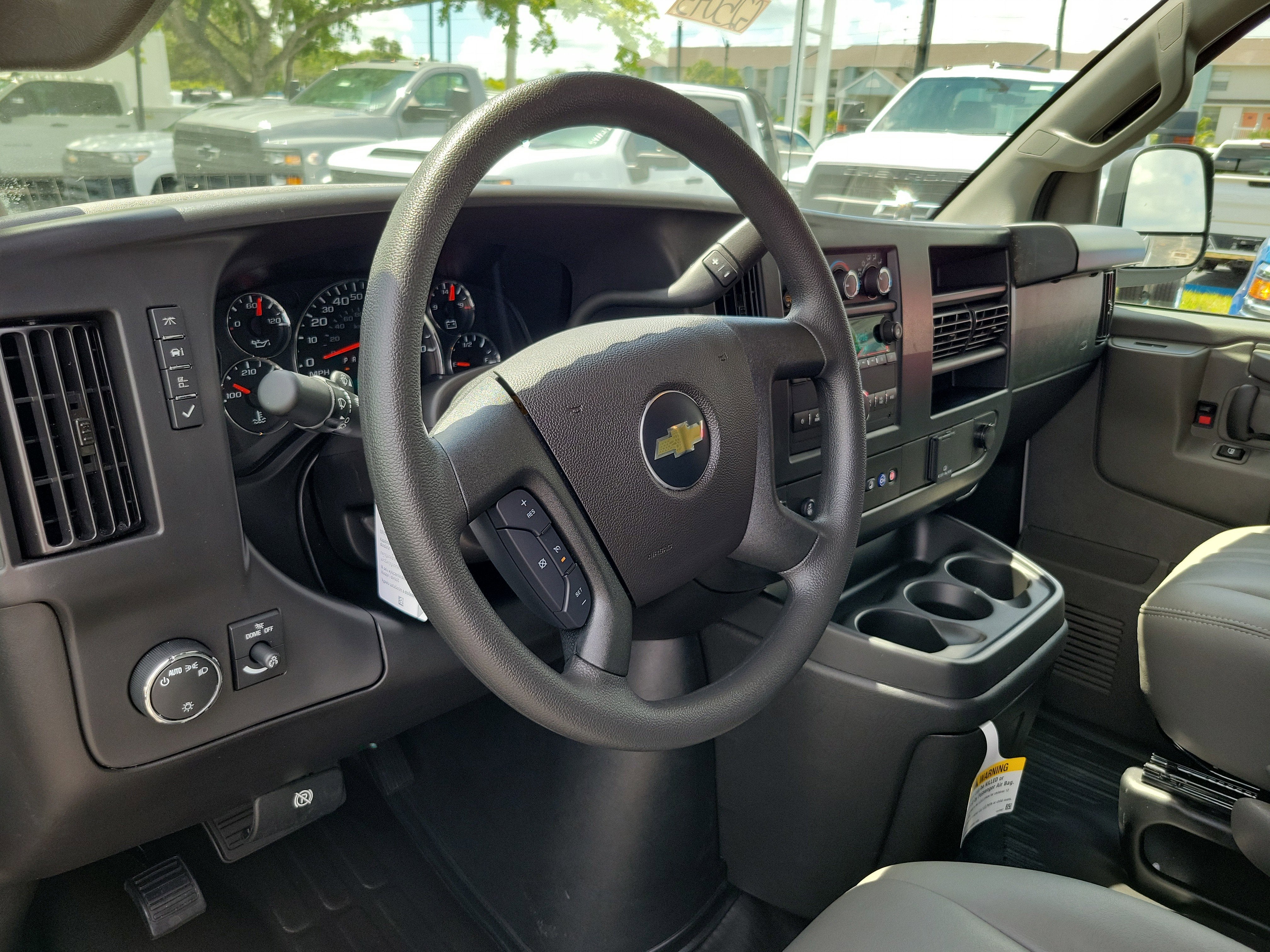 2025 Chevrolet Express Cargo 2500 WT