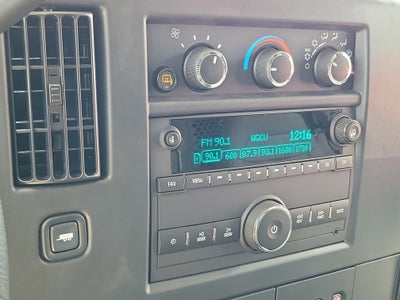 2025 Chevrolet Express Cargo 2500 WT