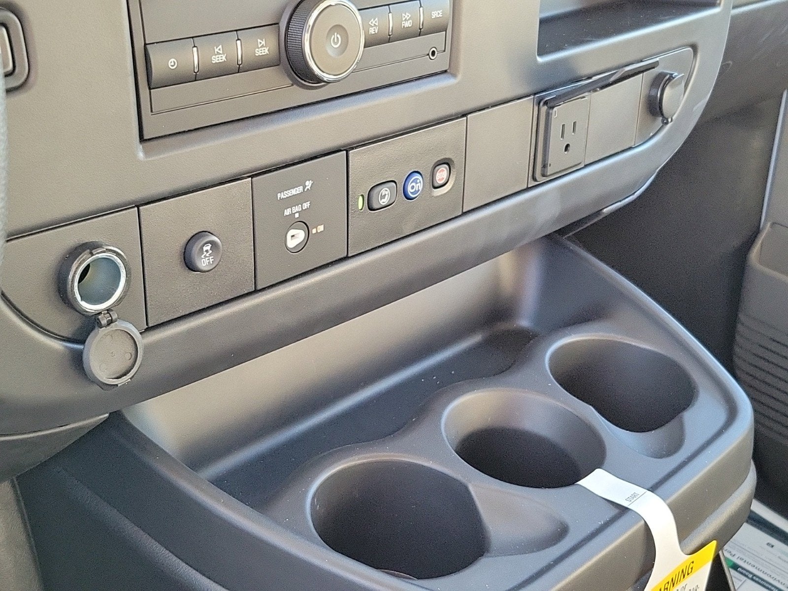 2024 Chevrolet Express Cargo 2500 WT