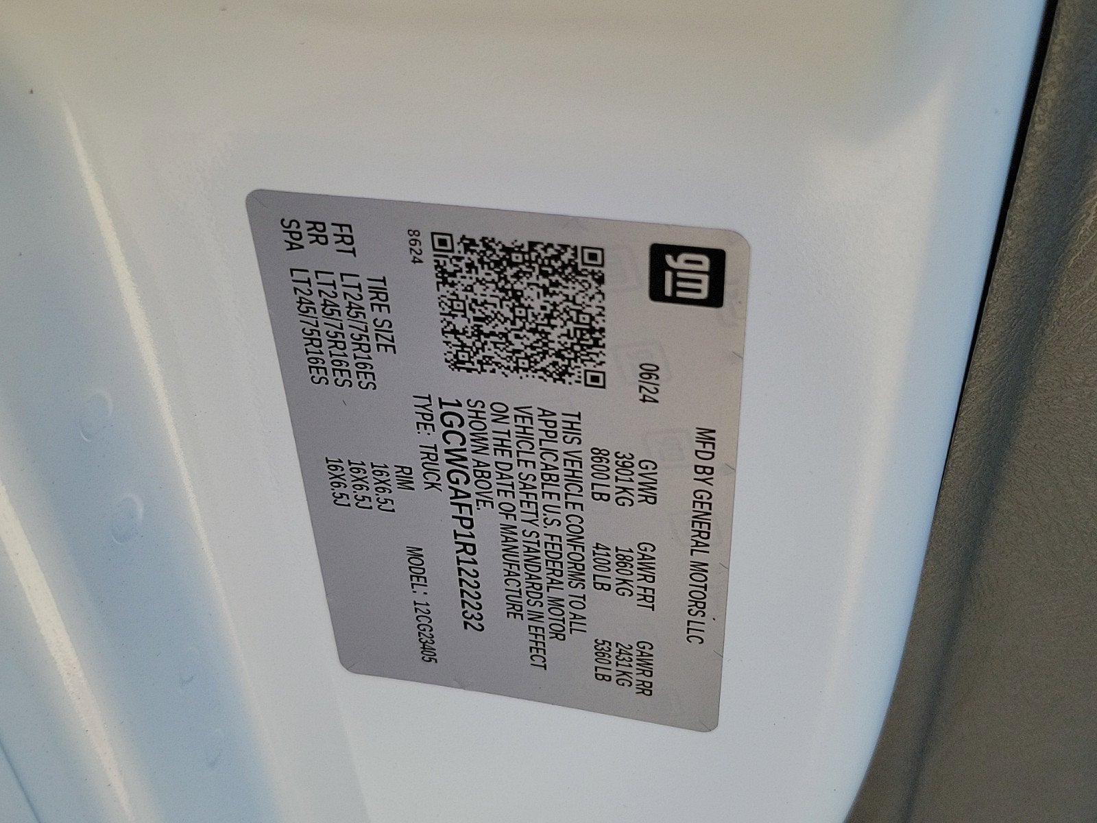 2024 Chevrolet Express Cargo 2500 WT