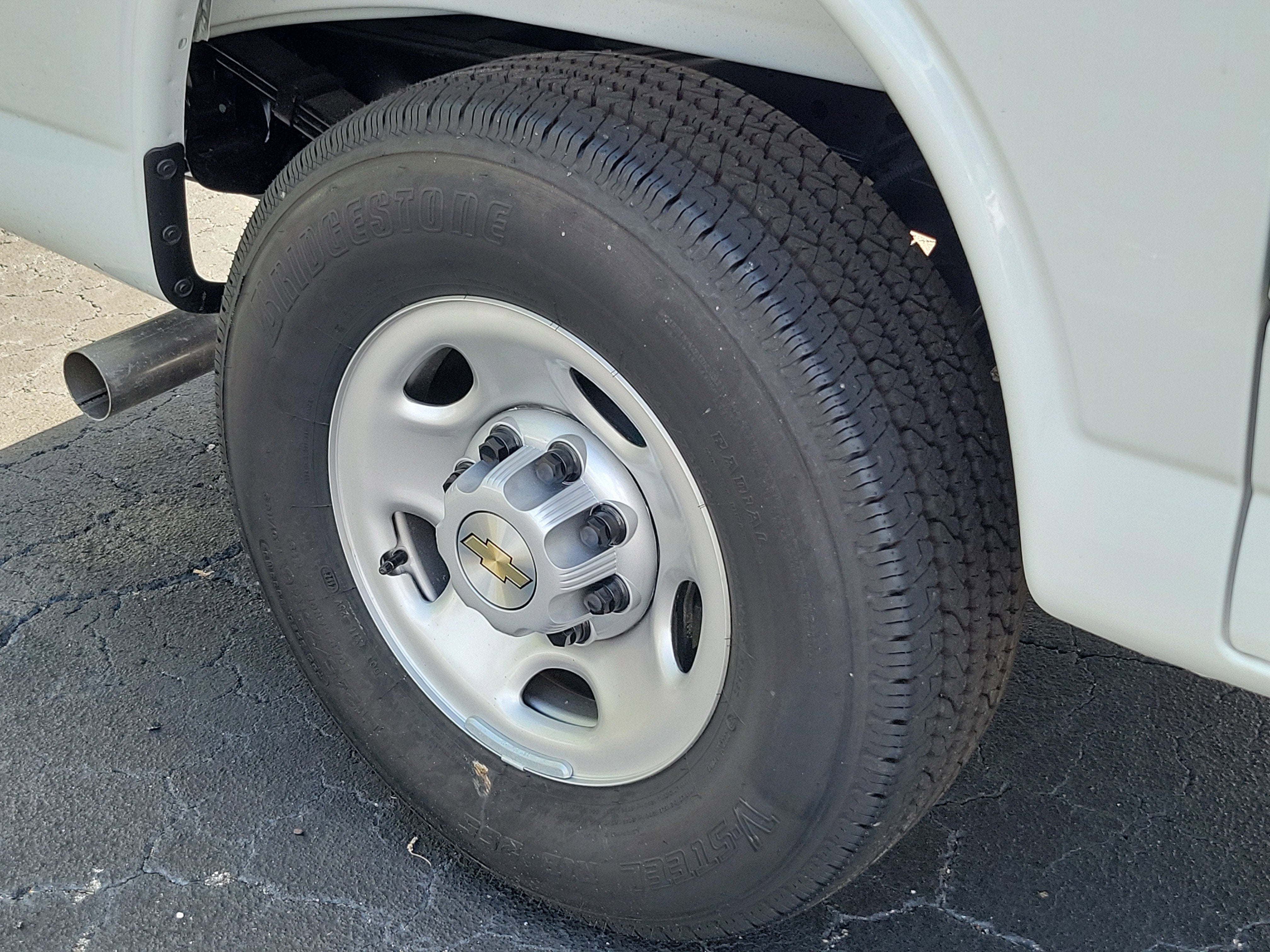 2025 Chevrolet Express Cargo 2500 WT