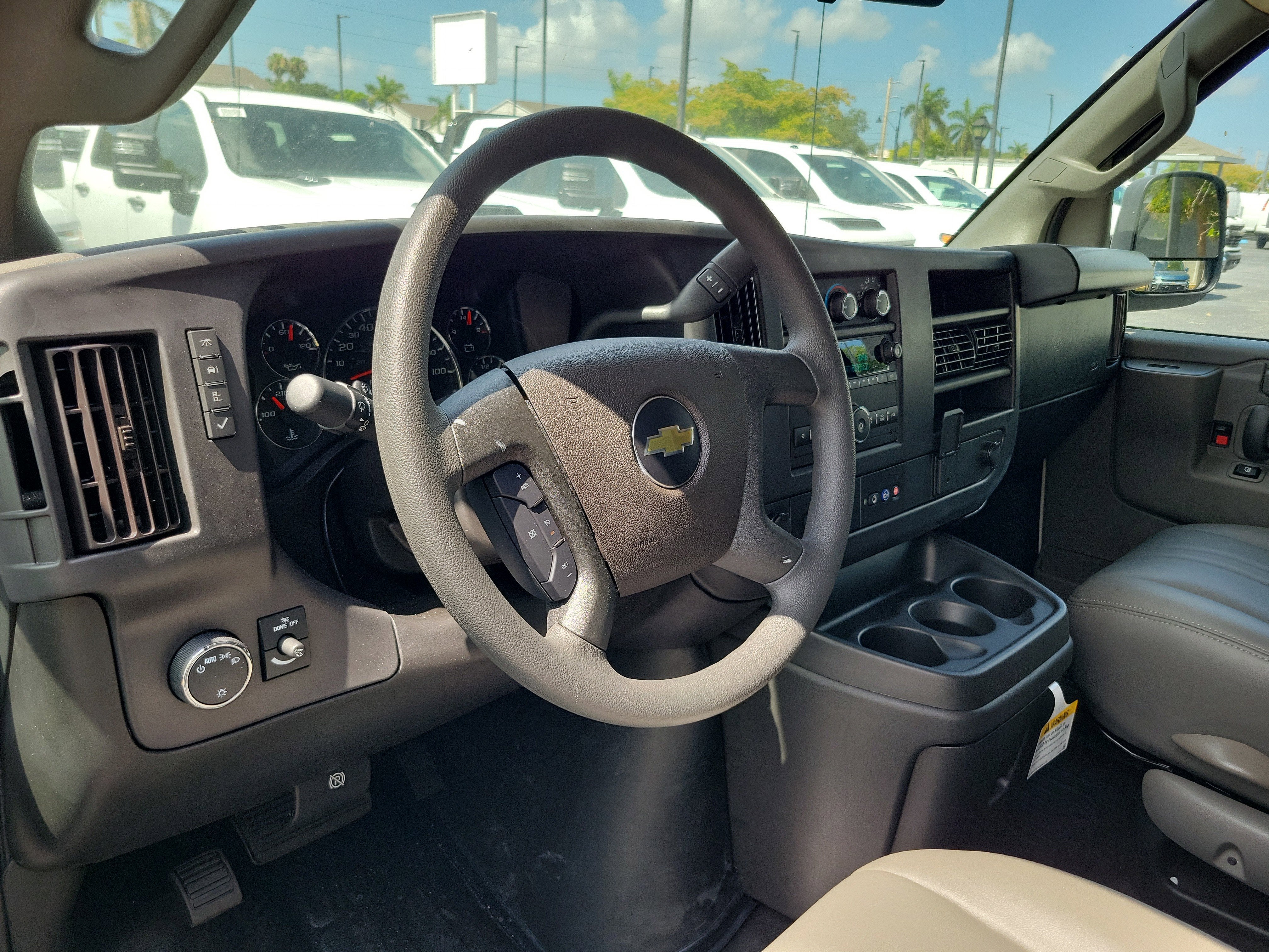 2025 Chevrolet Express Cargo 2500 WT