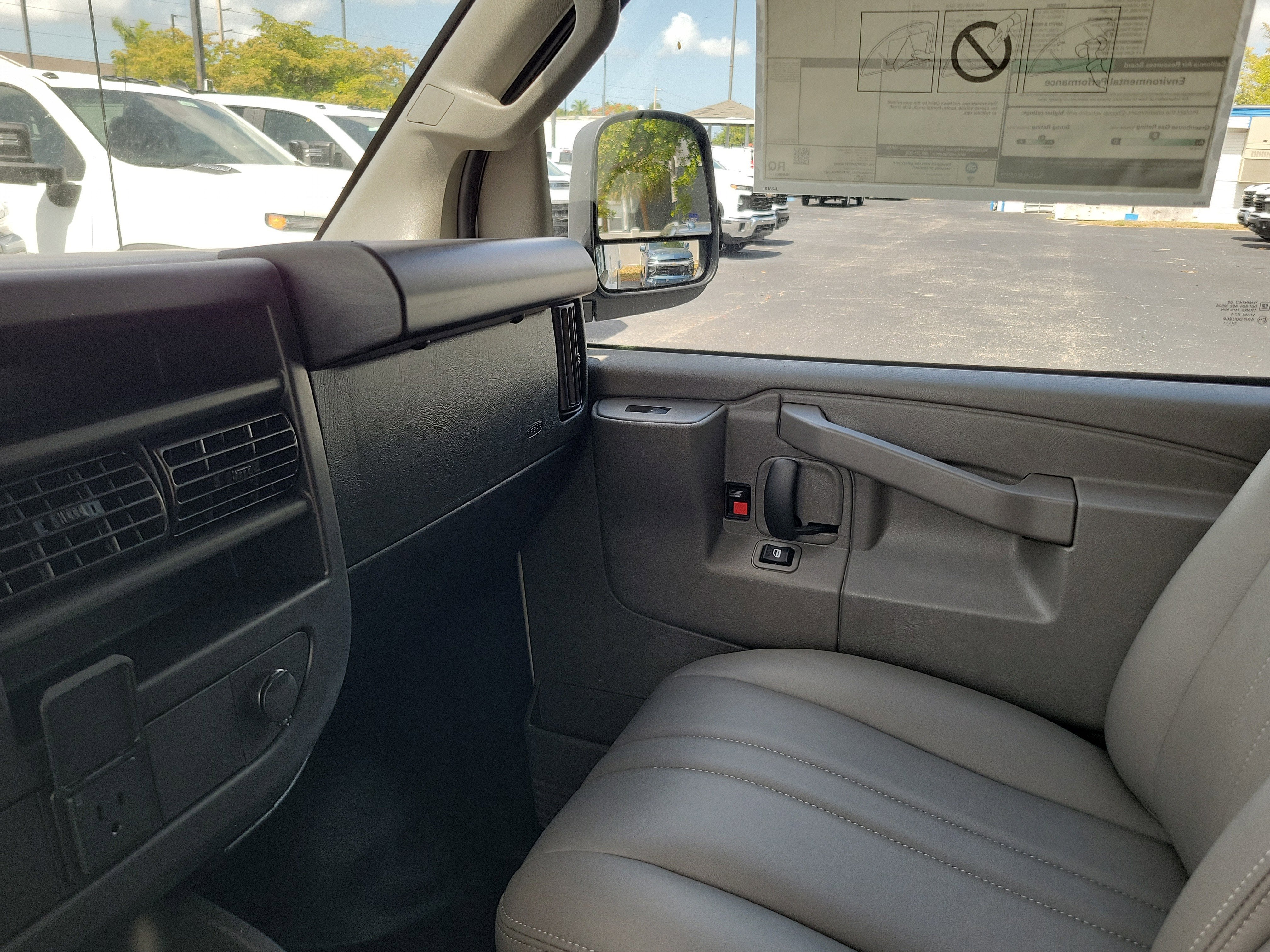 2025 Chevrolet Express Cargo 2500 WT