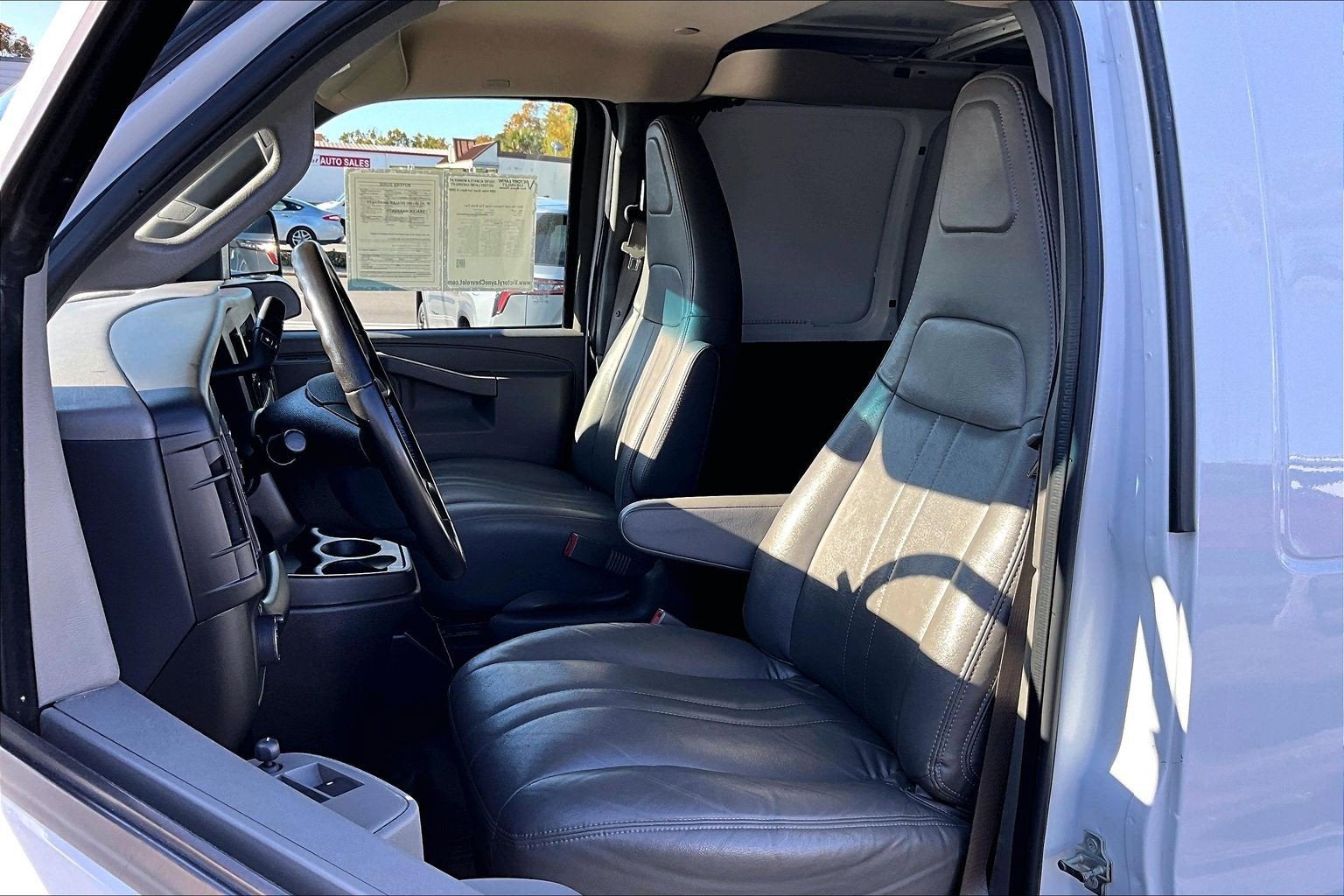 2023 Chevrolet Express Cargo 2500 WT