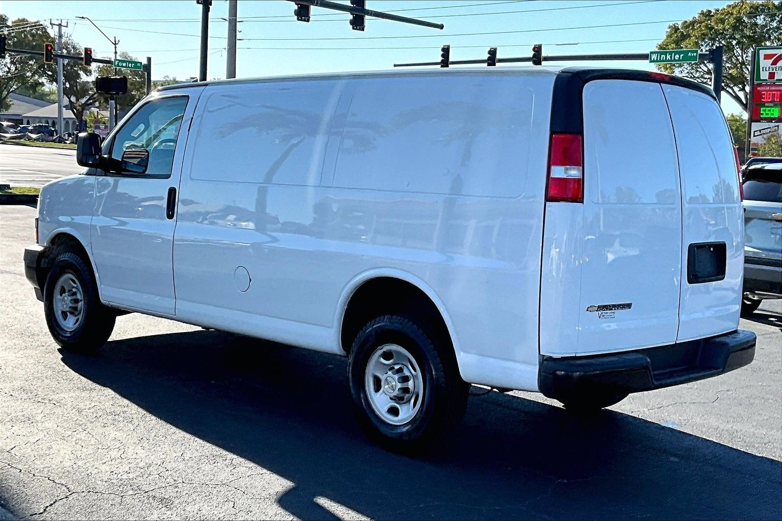 2023 Chevrolet Express Cargo 2500 WT