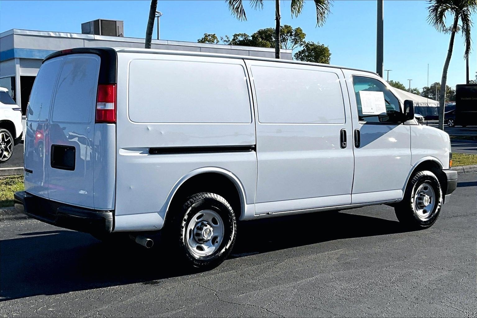 2023 Chevrolet Express Cargo 2500 WT