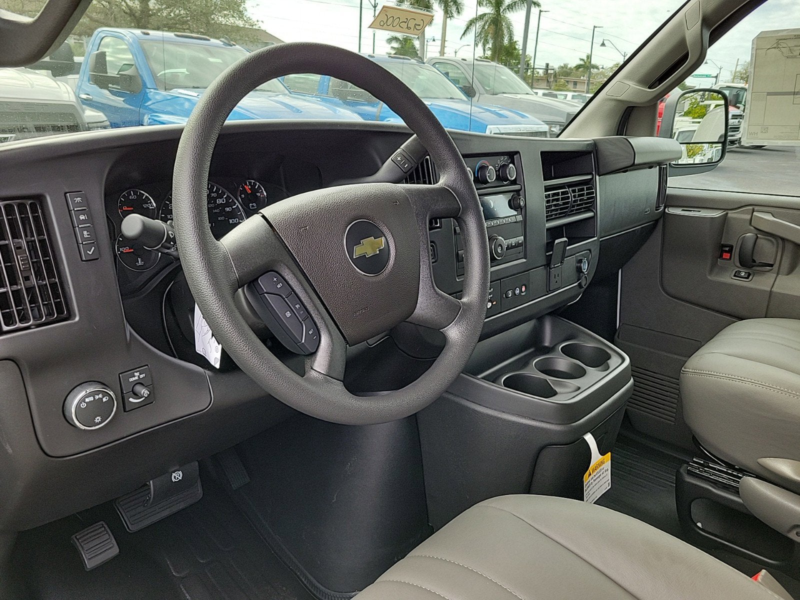 2025 Chevrolet Express Cargo 2500 WT