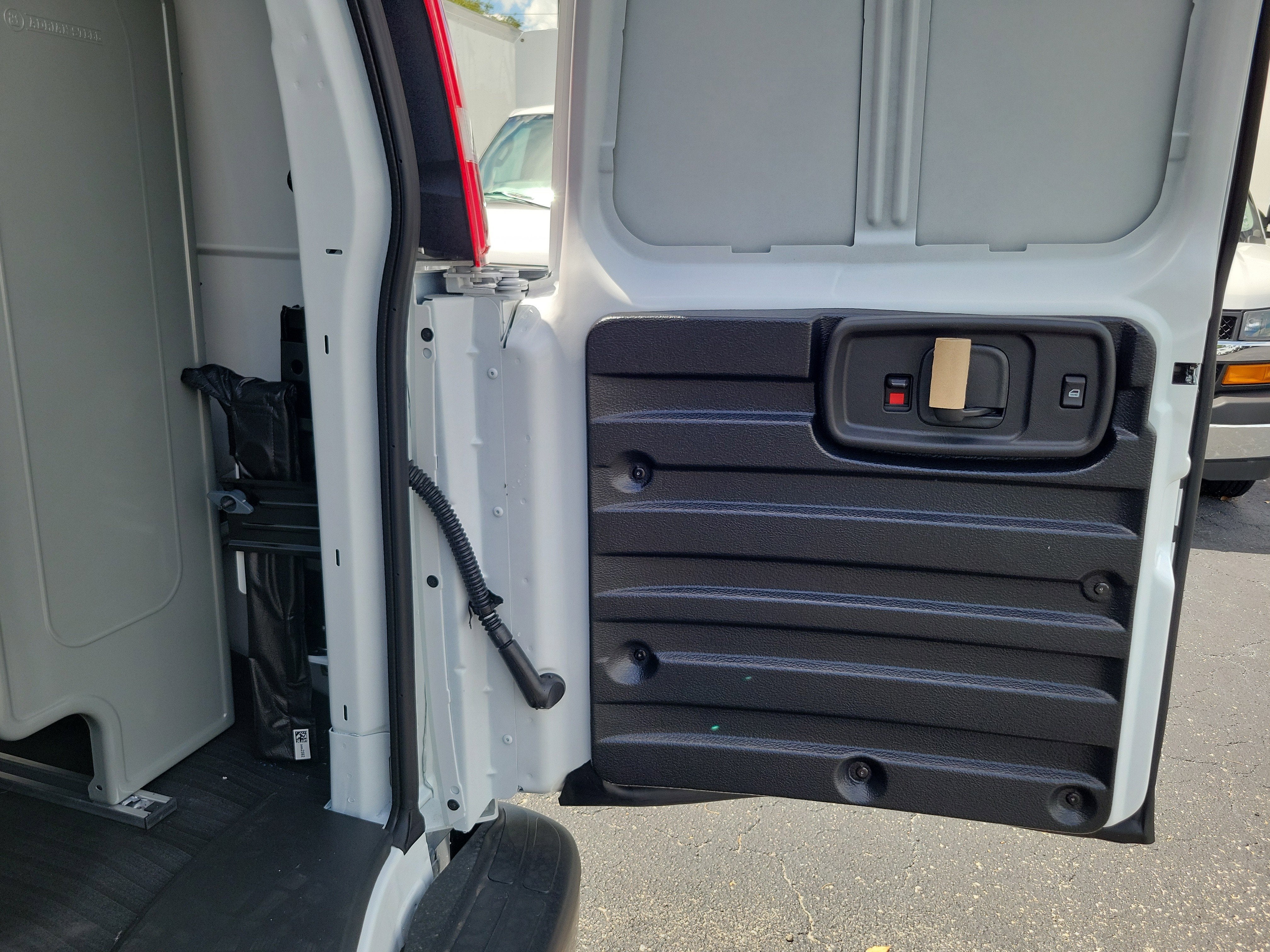 2025 Chevrolet Express Cargo 2500 WT