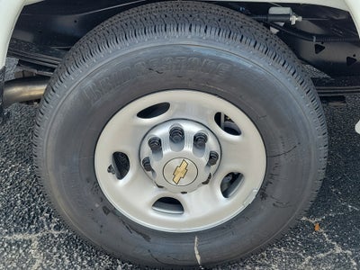 2025 Chevrolet Express Cargo 2500 WT