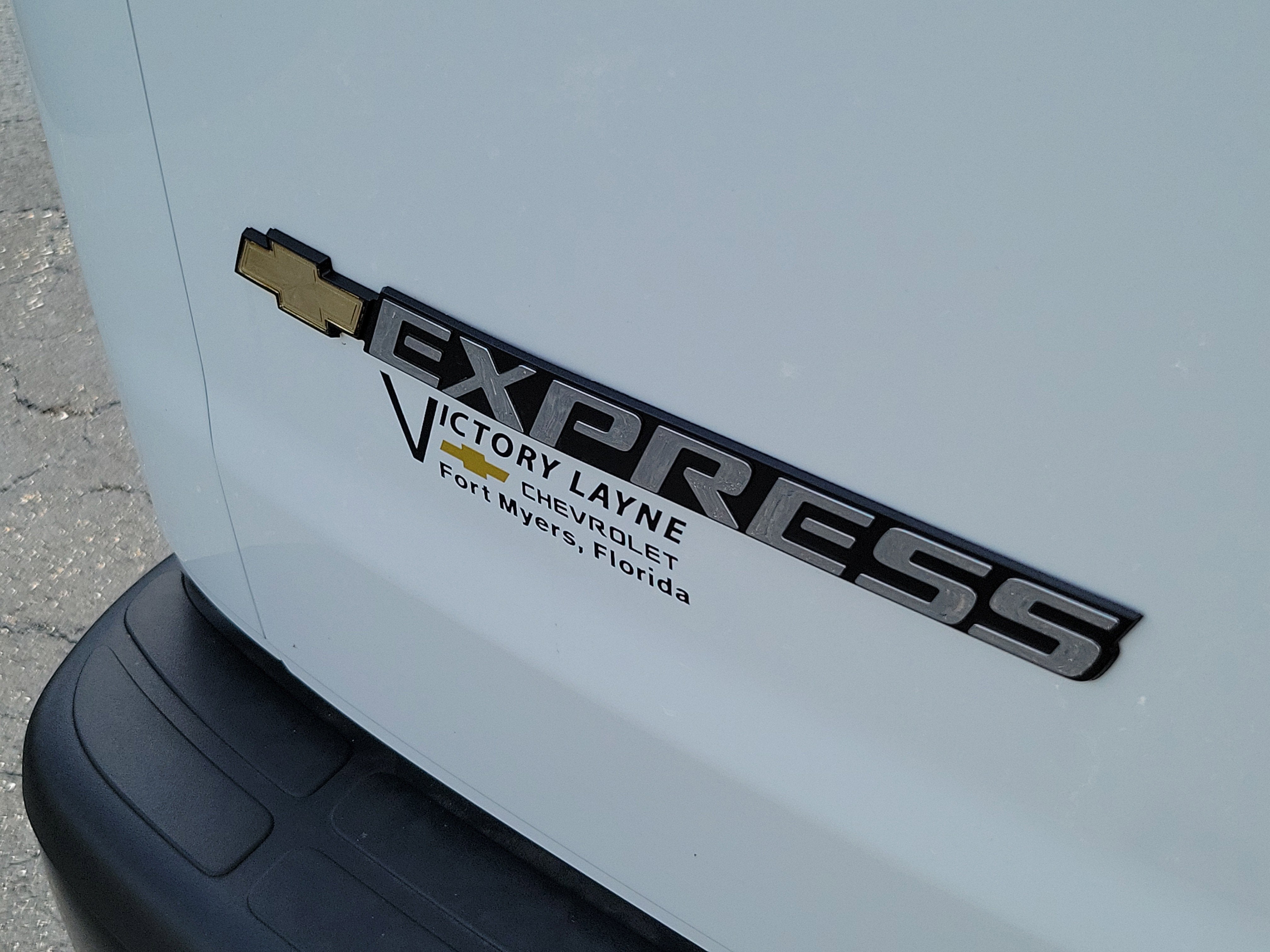 2025 Chevrolet Express Cargo 2500 WT