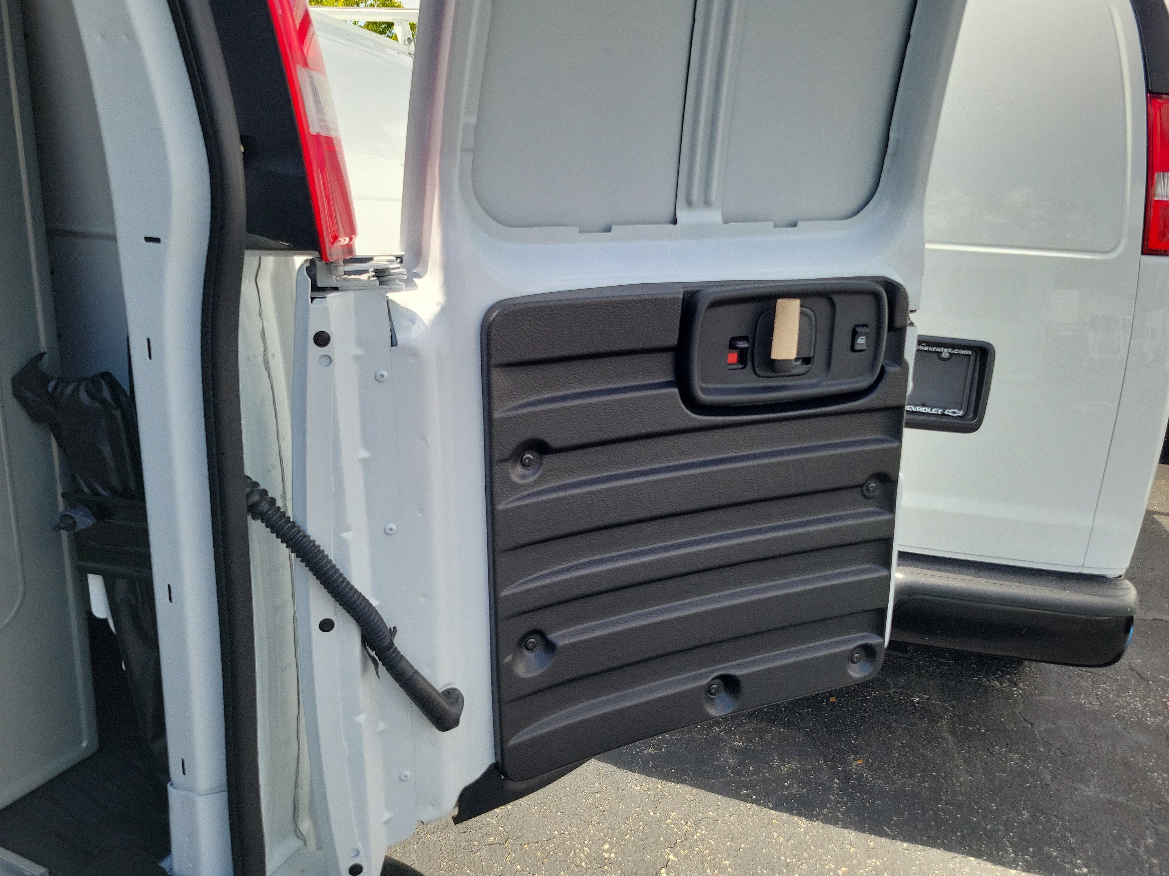 2025 Chevrolet Express Cargo 2500 WT