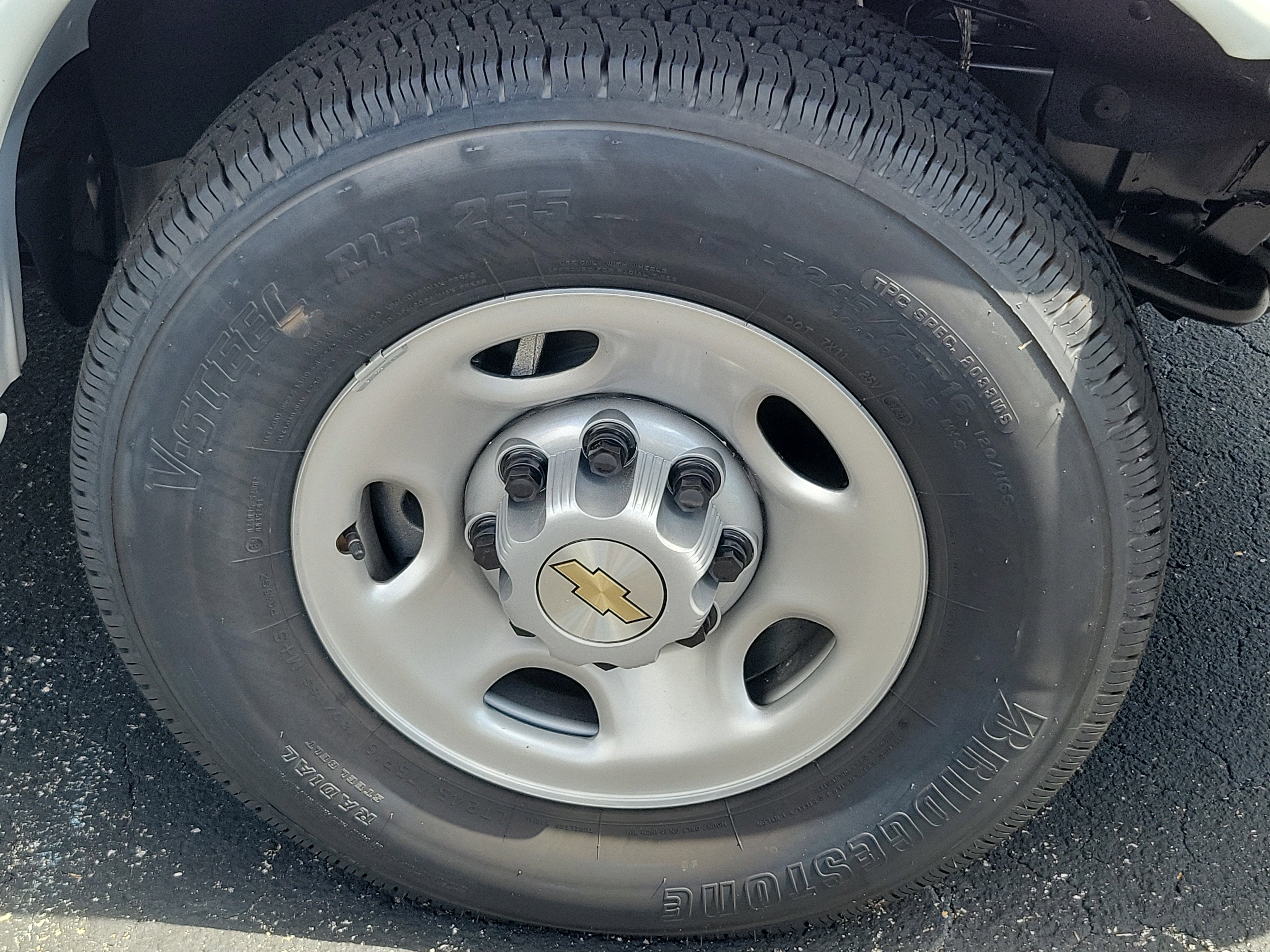 2025 Chevrolet Express Cargo 2500 WT