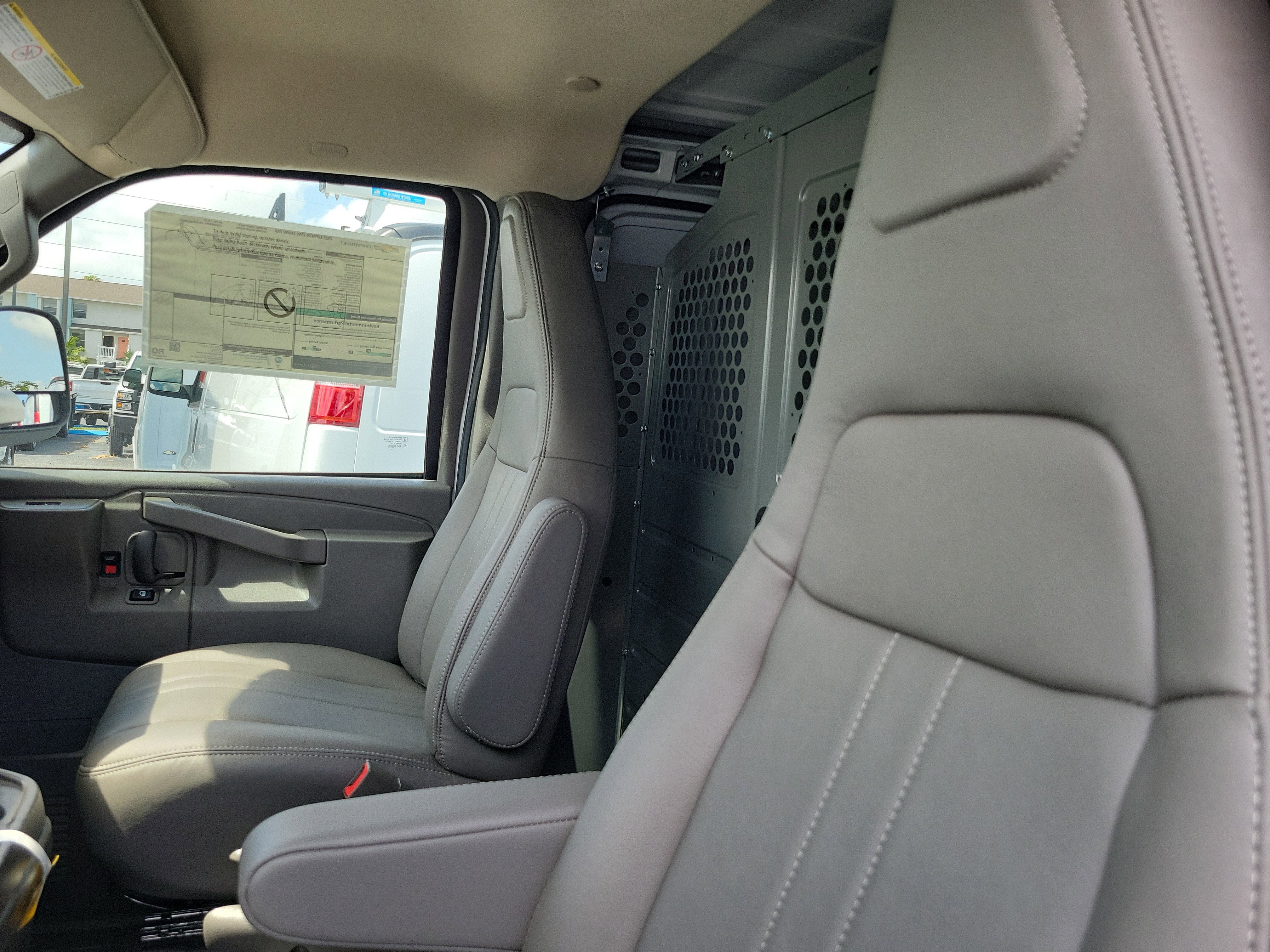 2025 Chevrolet Express Cargo 2500 WT