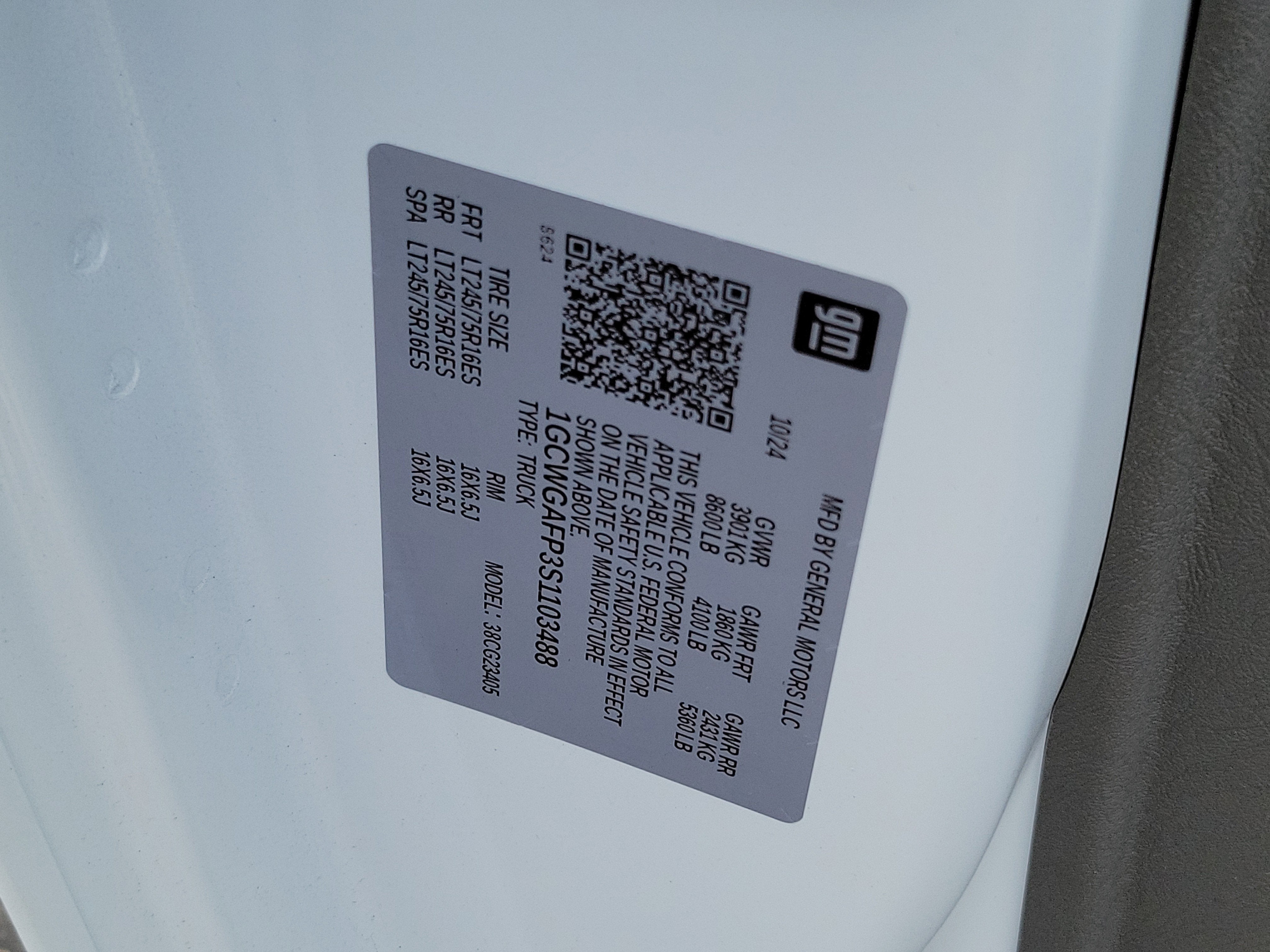 2025 Chevrolet Express Cargo 2500 WT