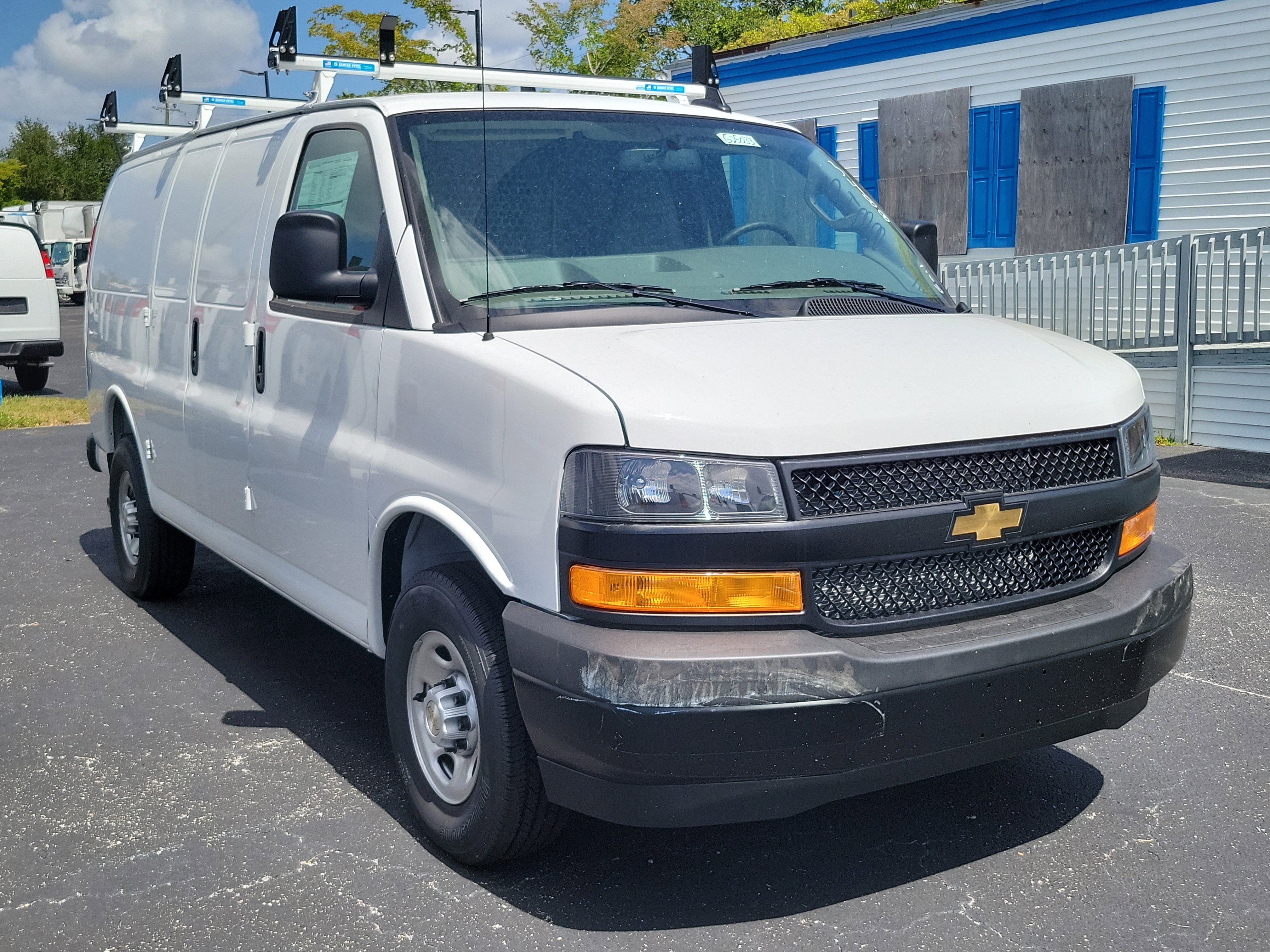 2025 Chevrolet Express Cargo 2500 WT