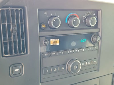 2025 Chevrolet Express Cargo 2500 WT