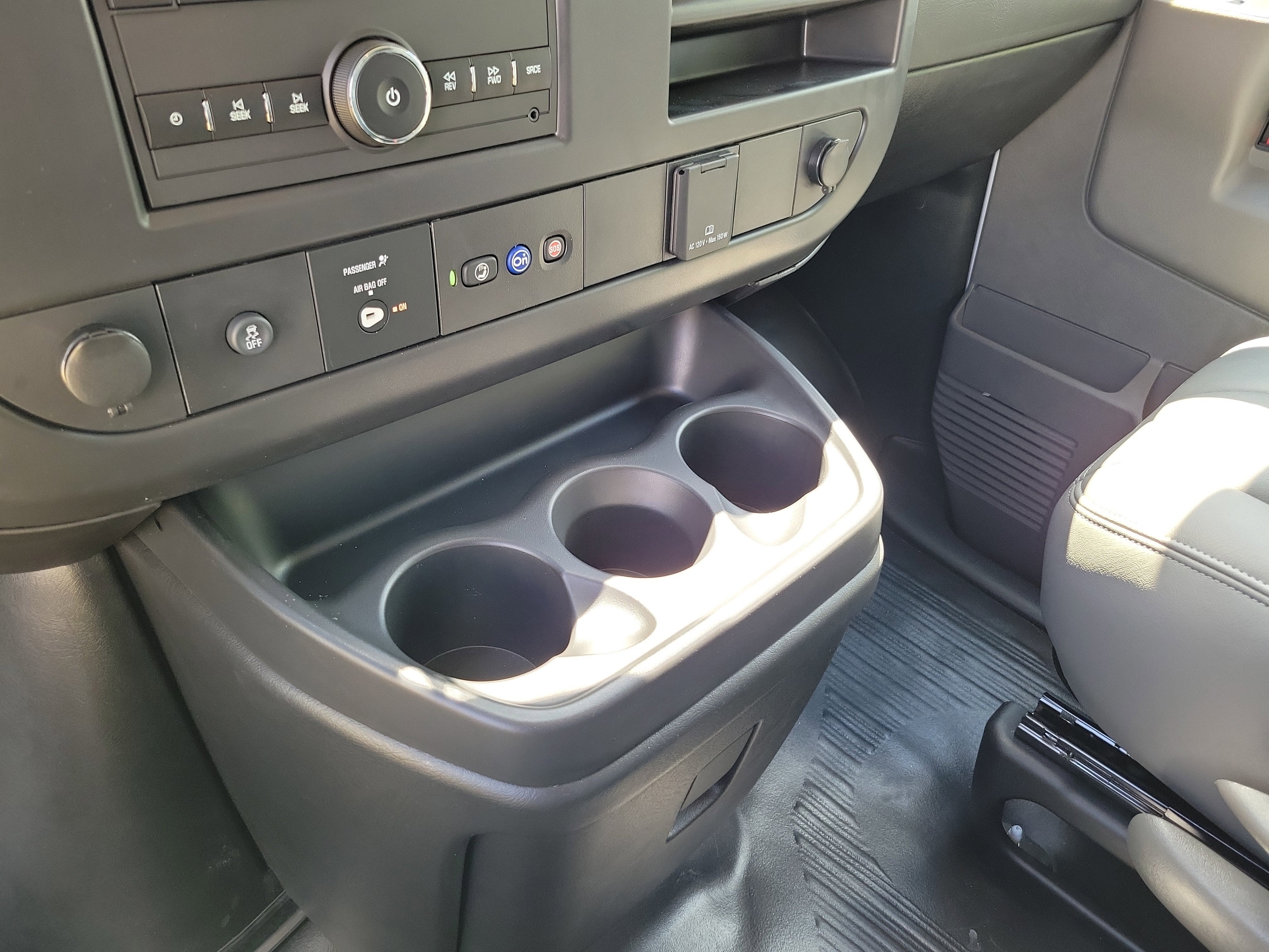 2025 Chevrolet Express Cargo 2500 WT