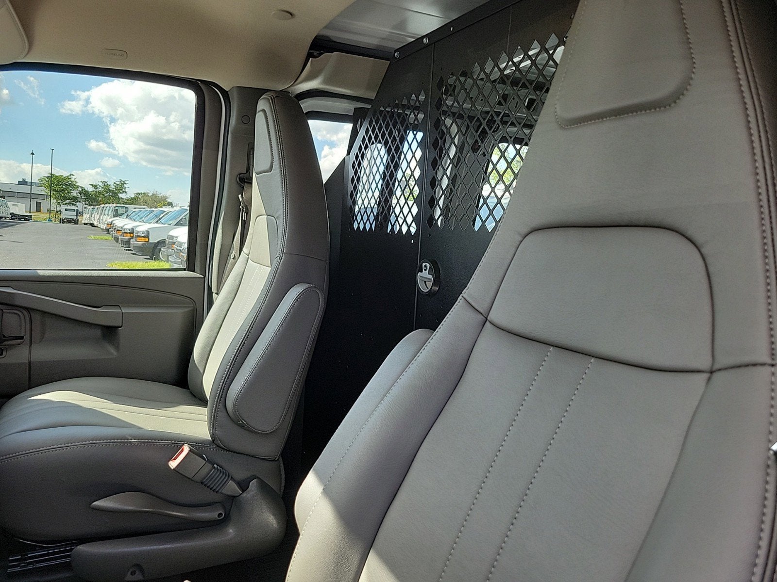 2024 Chevrolet Express Cargo 2500 WT