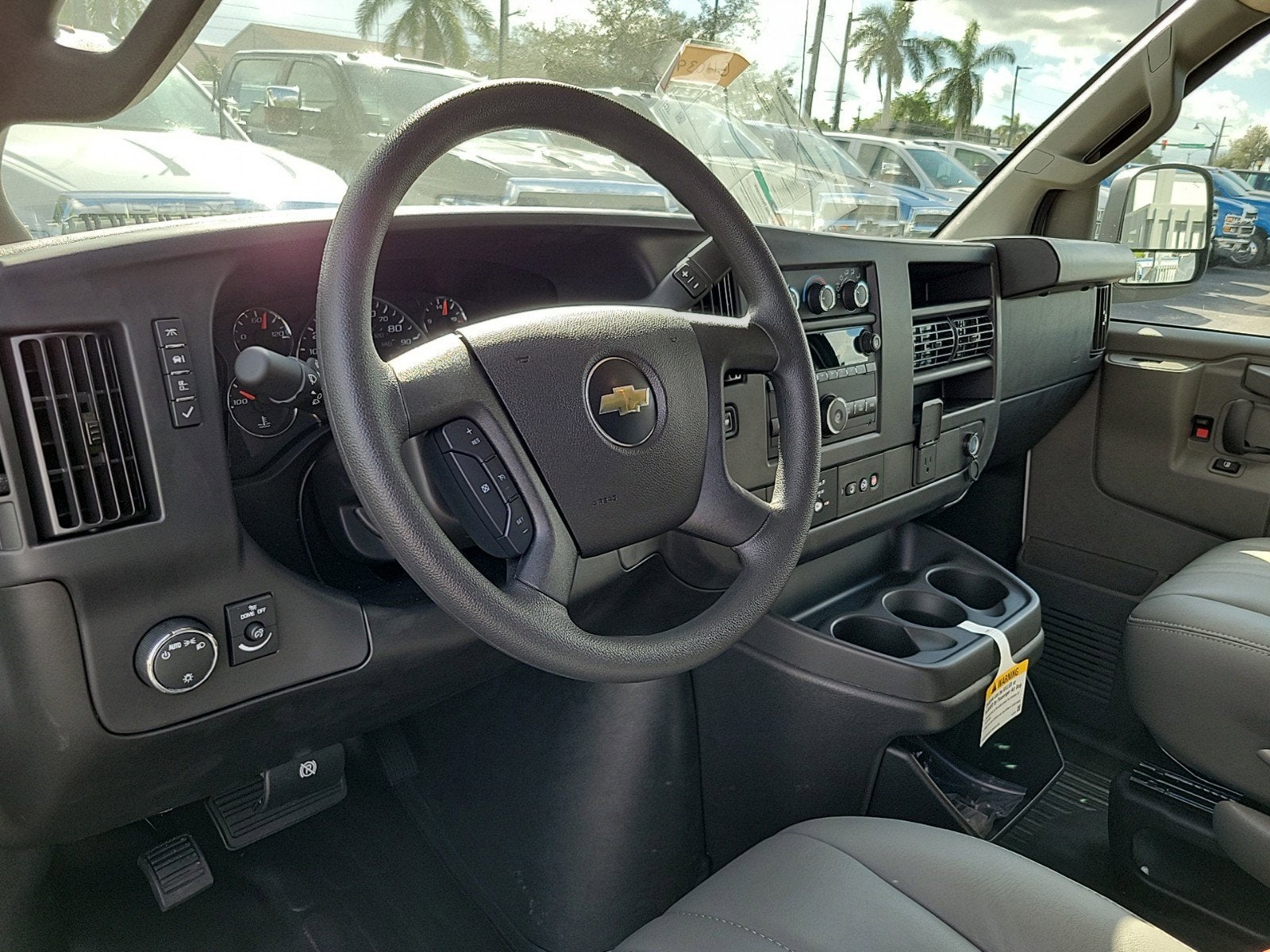 2024 Chevrolet Express Cargo 2500 WT