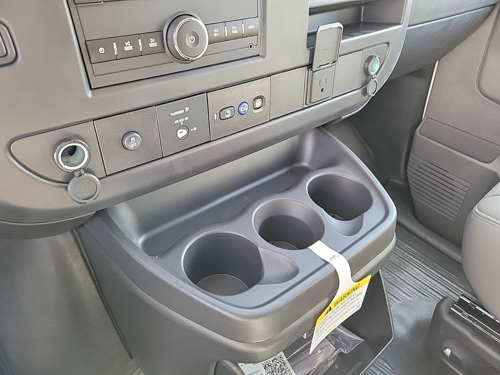 2024 Chevrolet Express Cargo 2500 WT