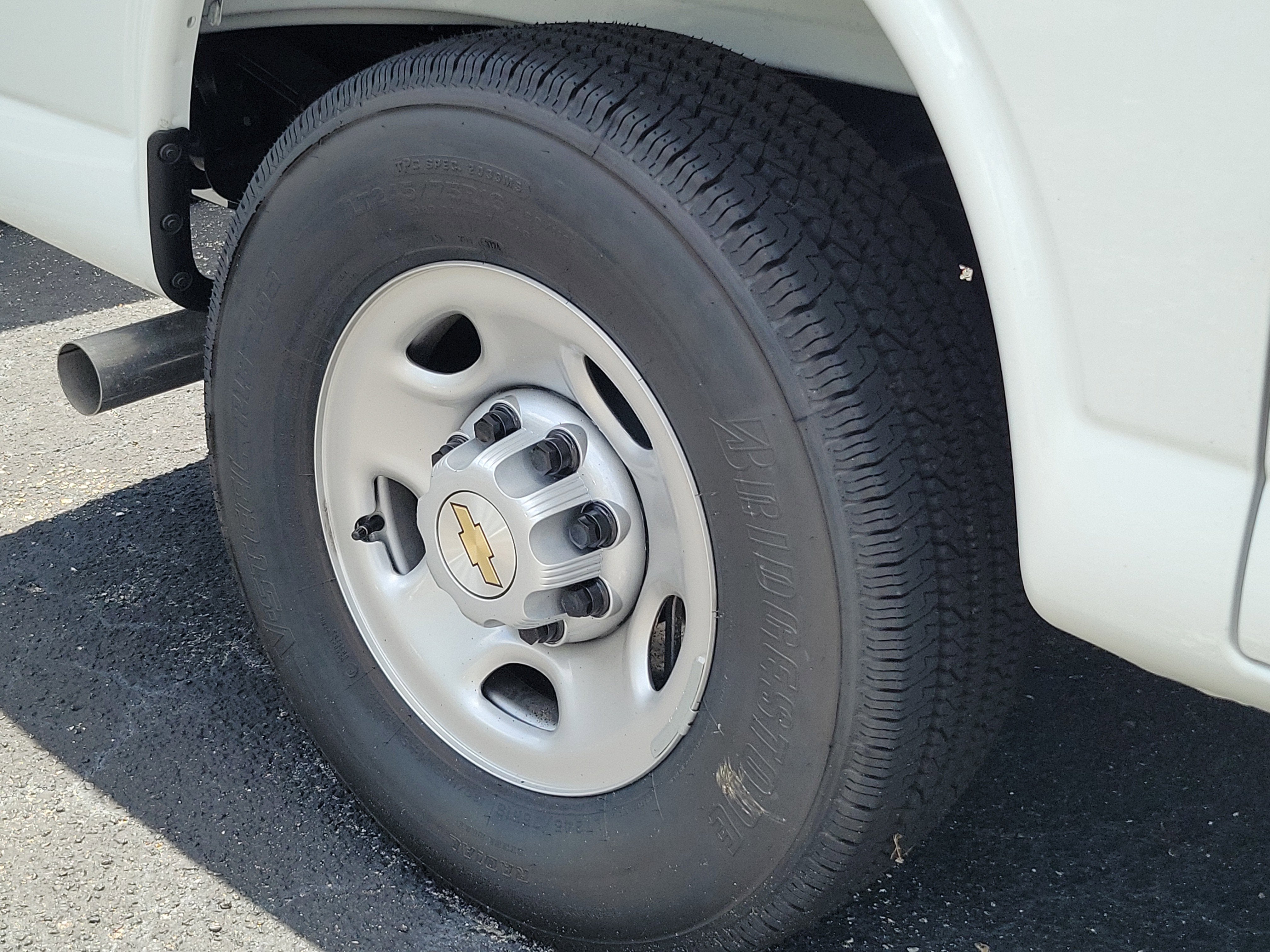 2025 Chevrolet Express Cargo 2500 WT