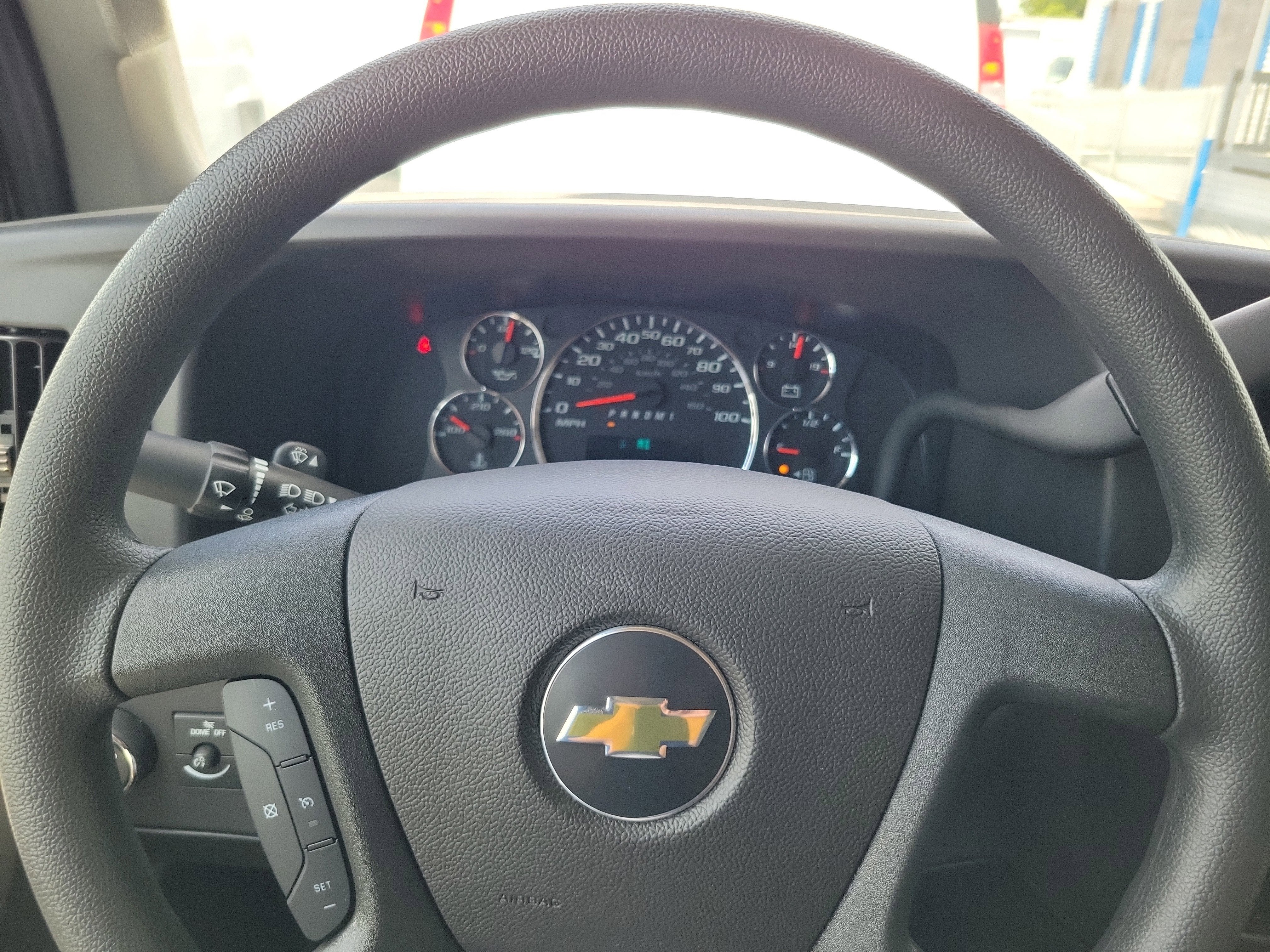 2025 Chevrolet Express Cargo 2500 WT