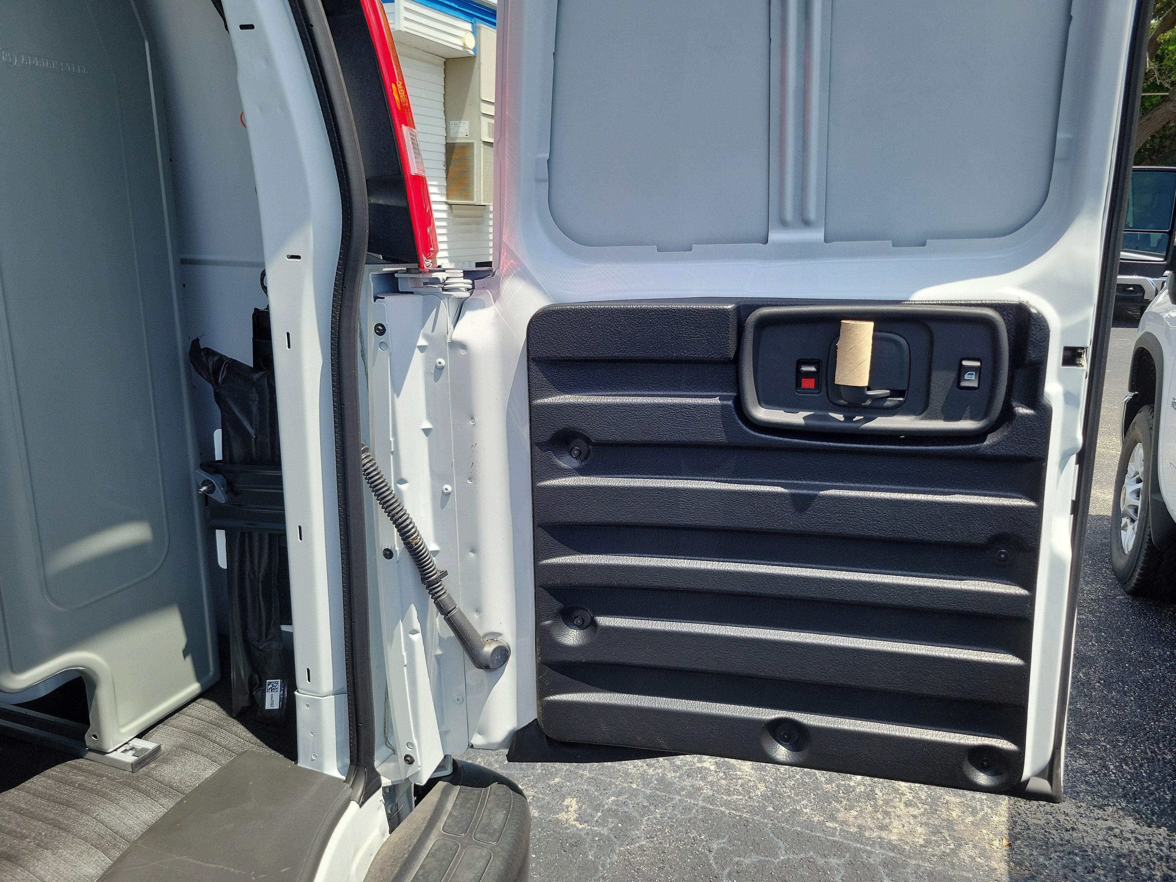 2025 Chevrolet Express Cargo 2500 WT