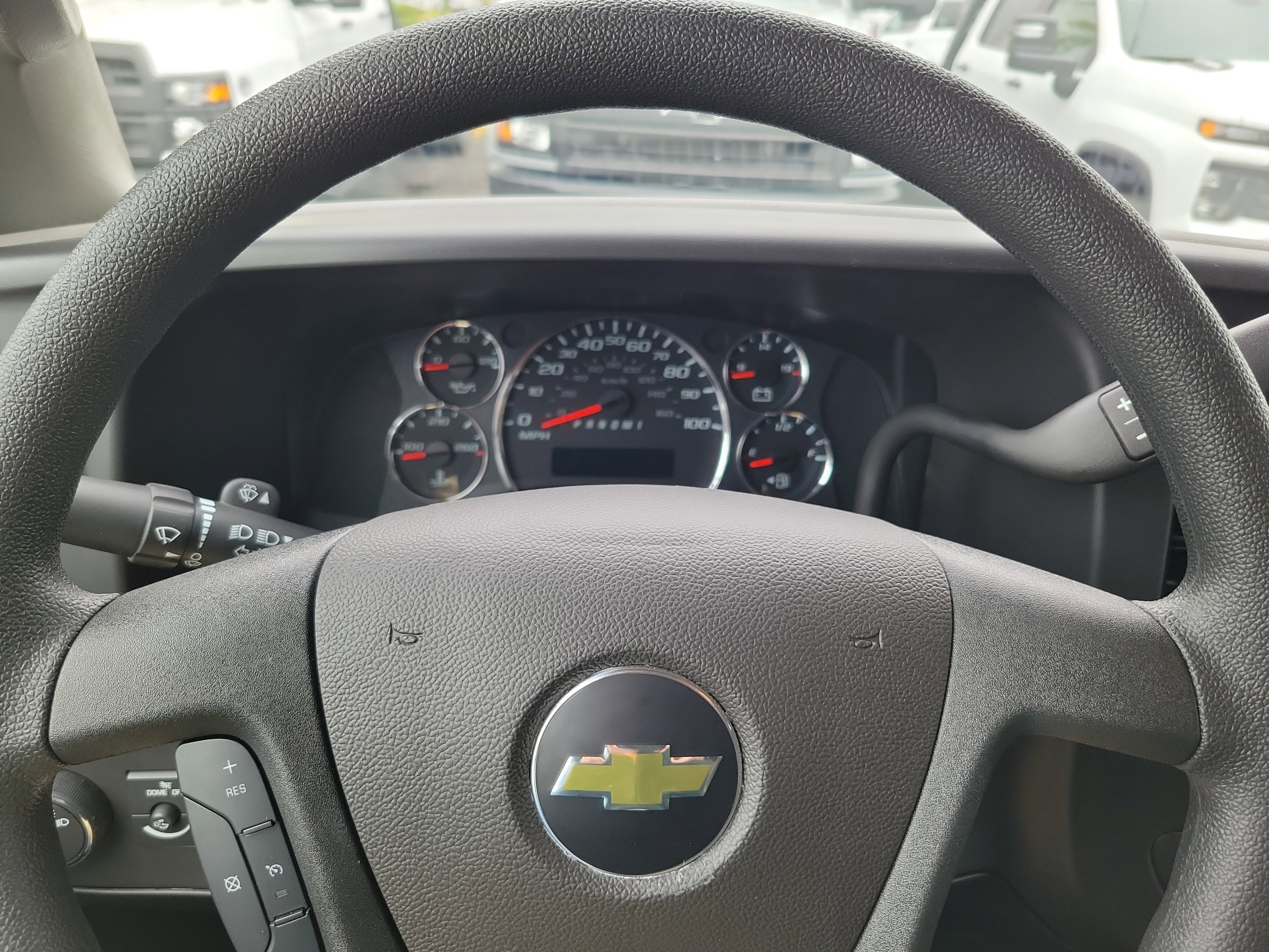 2025 Chevrolet Express Cargo 2500 WT