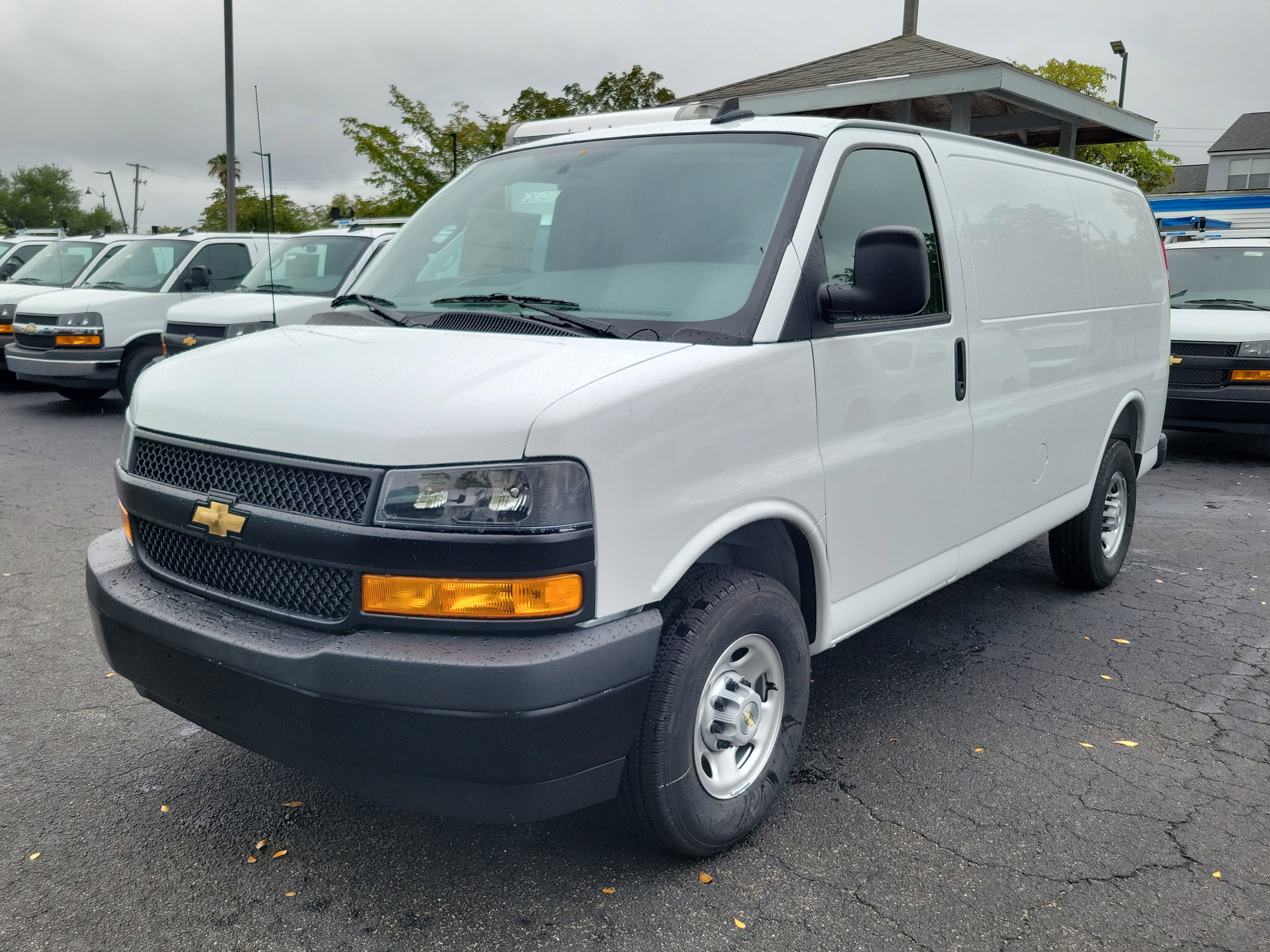 2025 Chevrolet Express Cargo 2500 WT