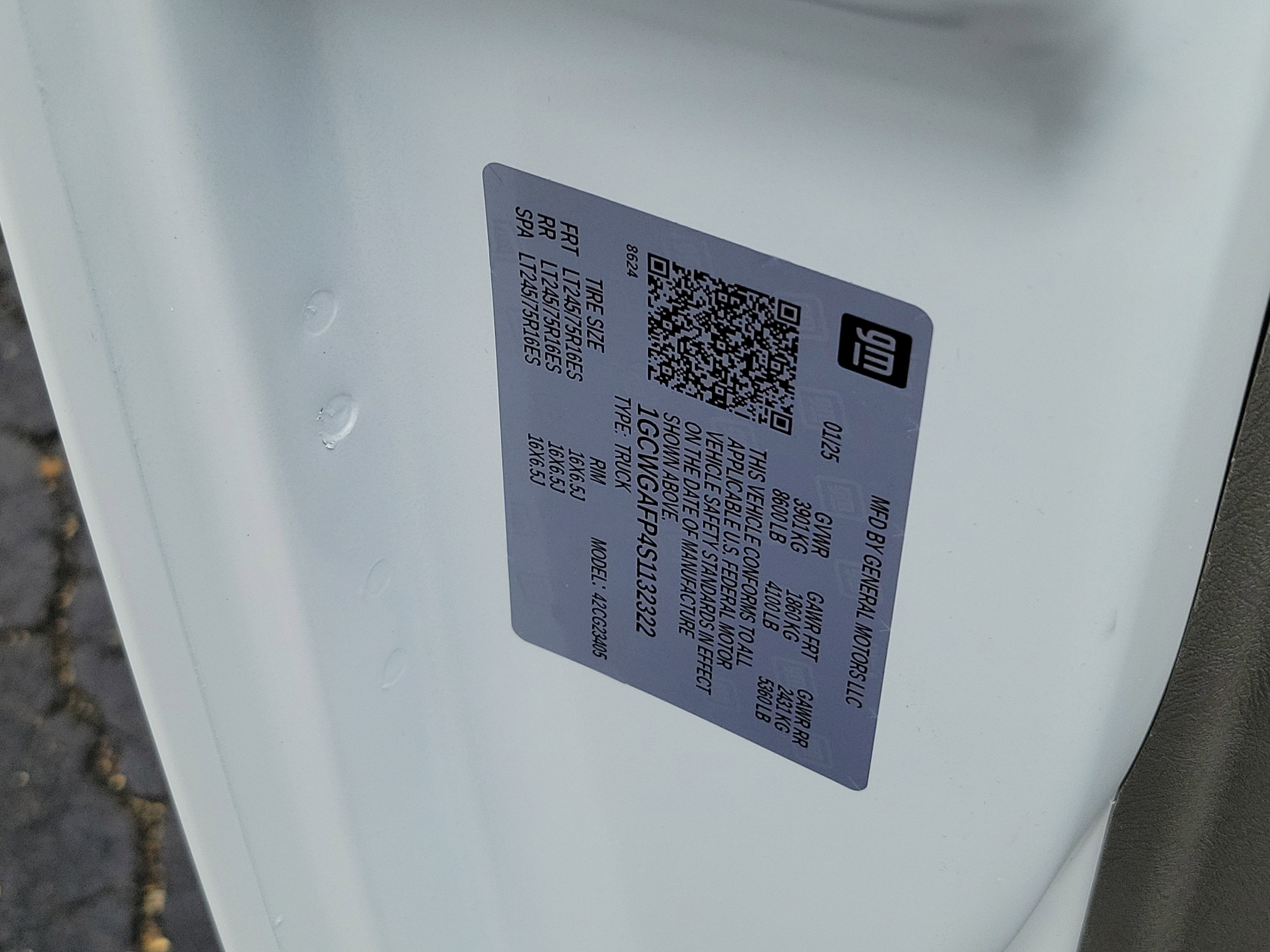 2025 Chevrolet Express Cargo 2500 WT