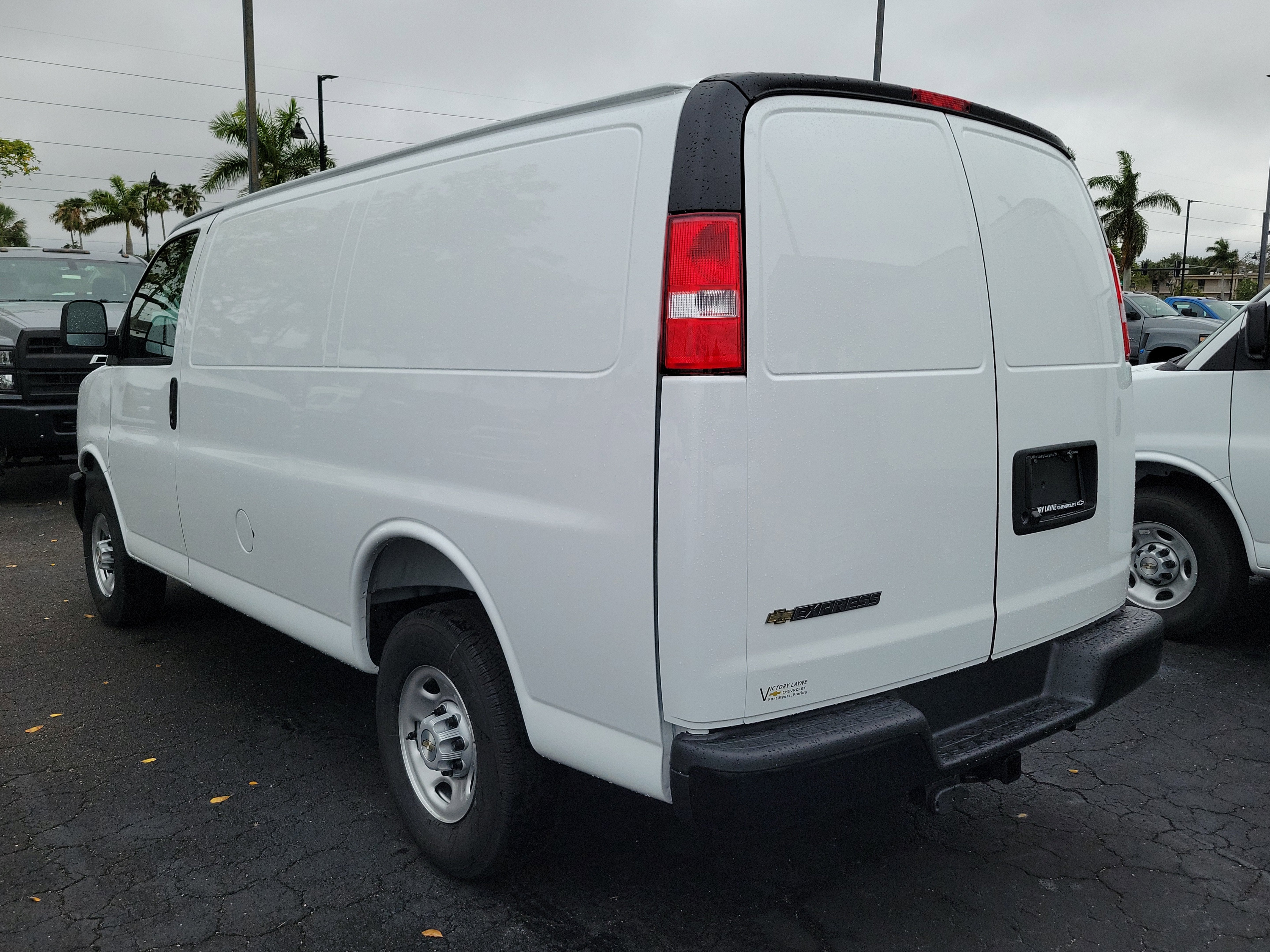 2025 Chevrolet Express Cargo 2500 WT
