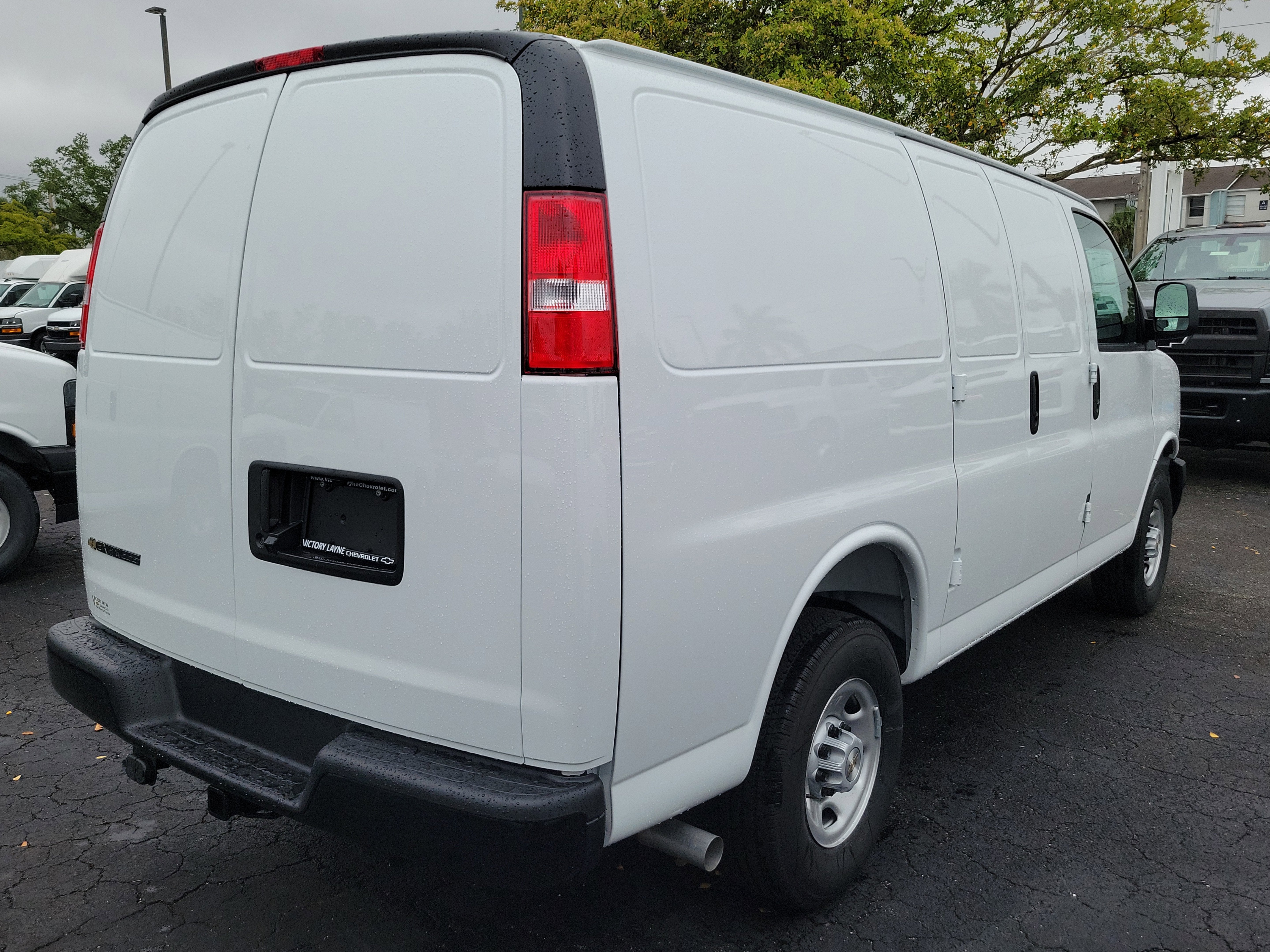 2025 Chevrolet Express Cargo 2500 WT