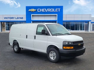 2025 Chevrolet Express Cargo WT