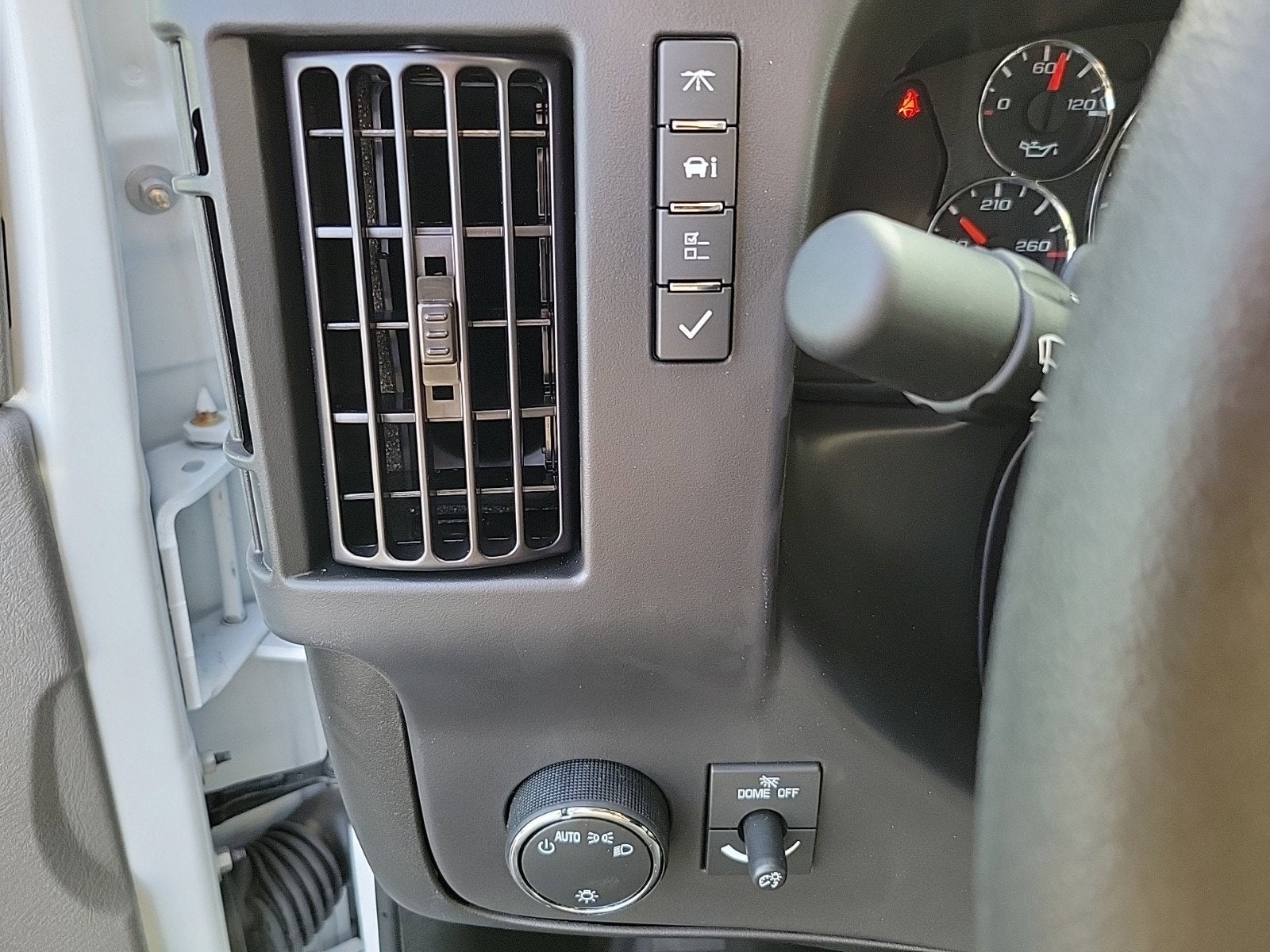 2024 Chevrolet Express Cargo 2500 WT