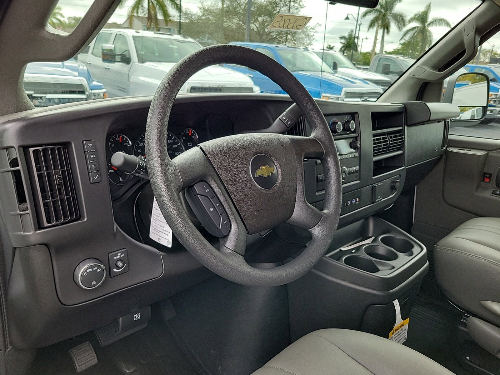 2025 Chevrolet Express Cargo 2500 WT