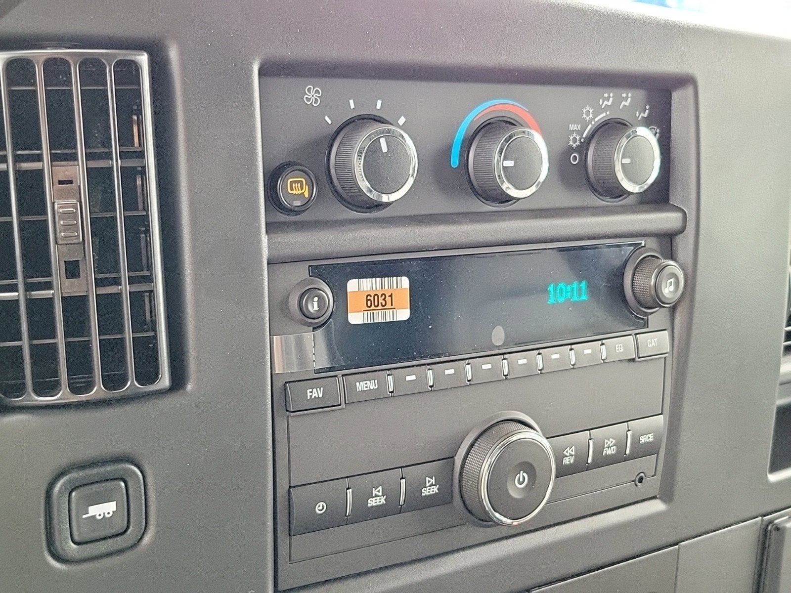 2025 Chevrolet Express Cargo 2500 WT