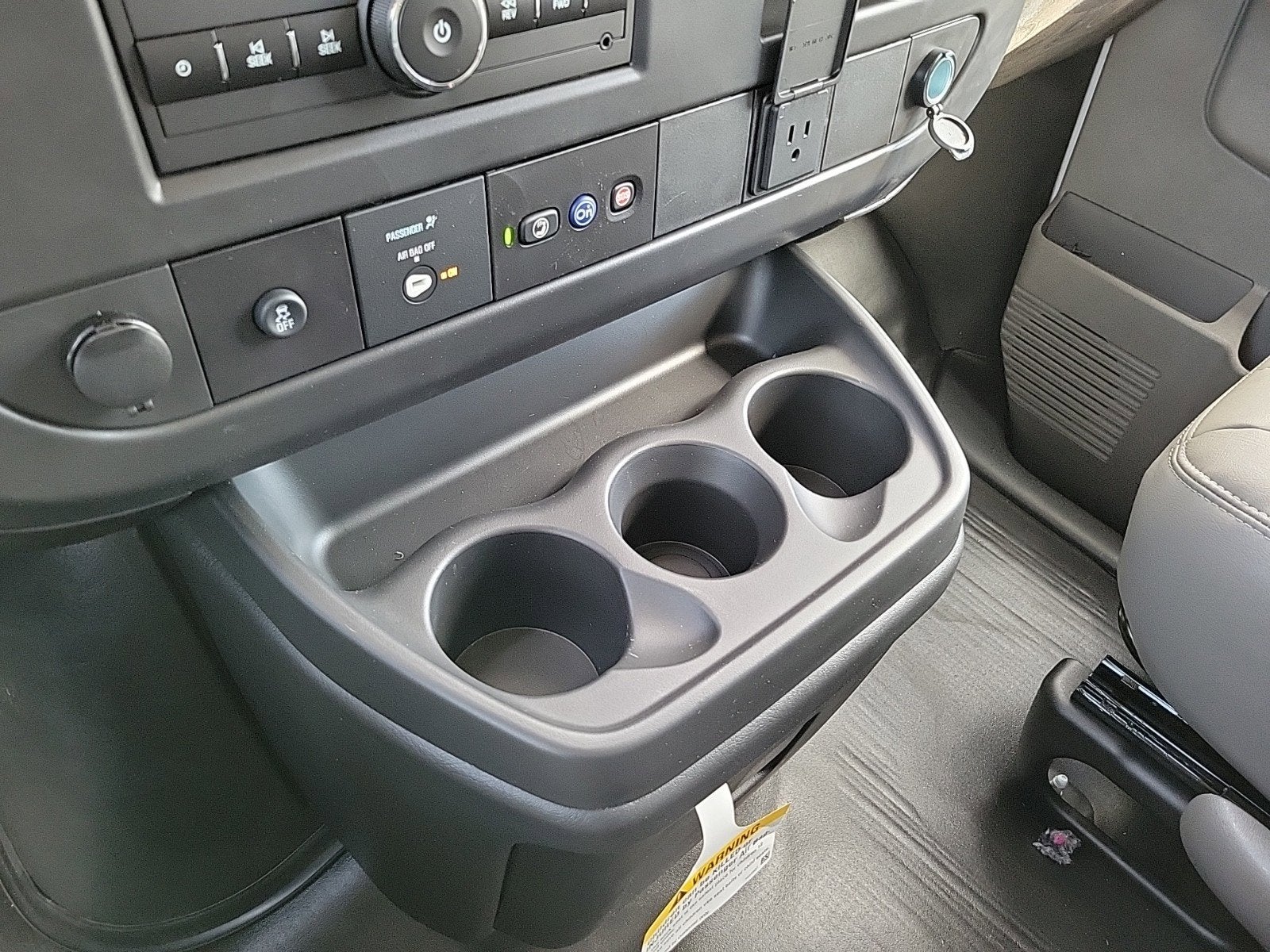 2025 Chevrolet Express Cargo 2500 WT