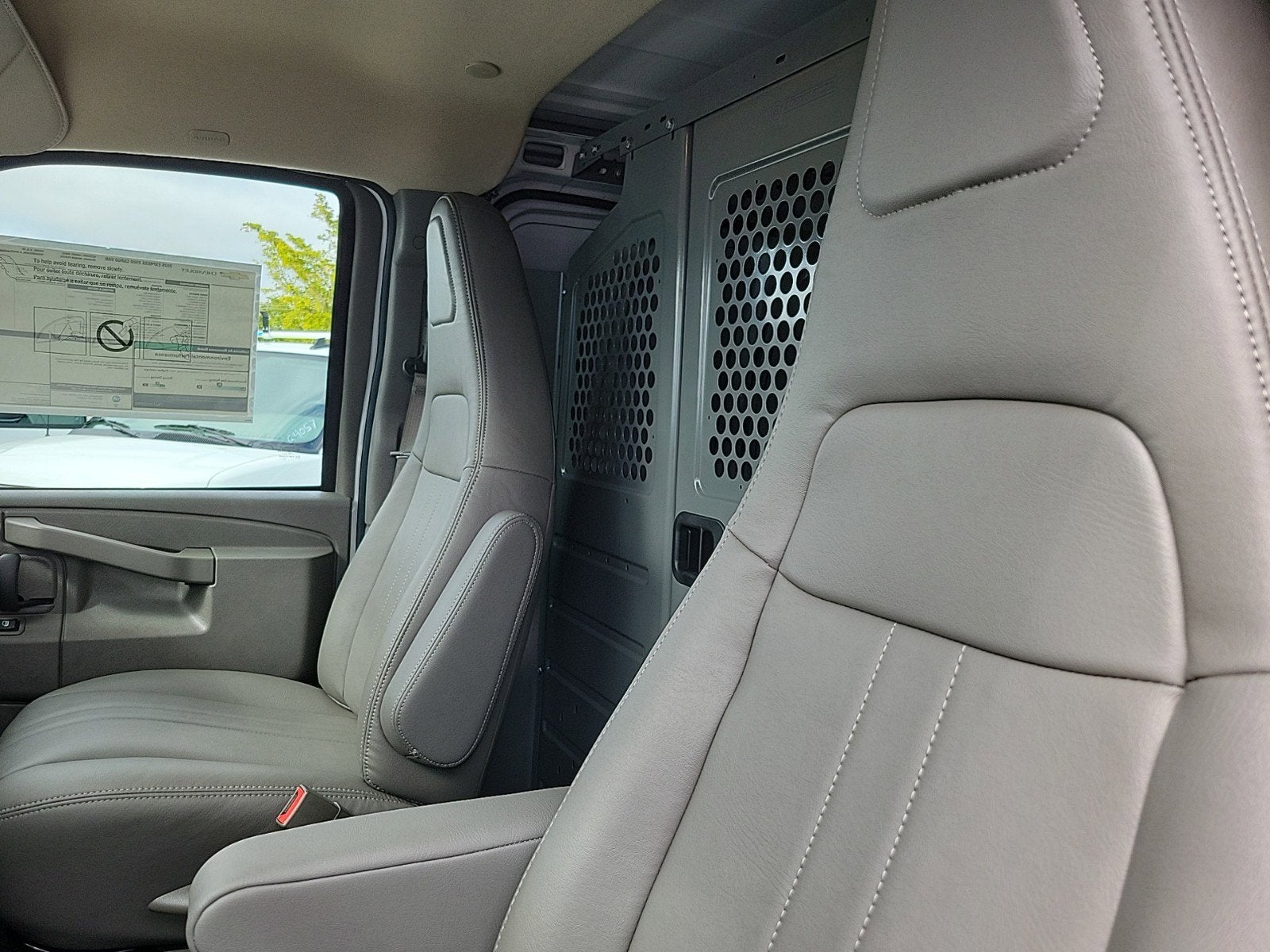 2025 Chevrolet Express Cargo 2500 WT