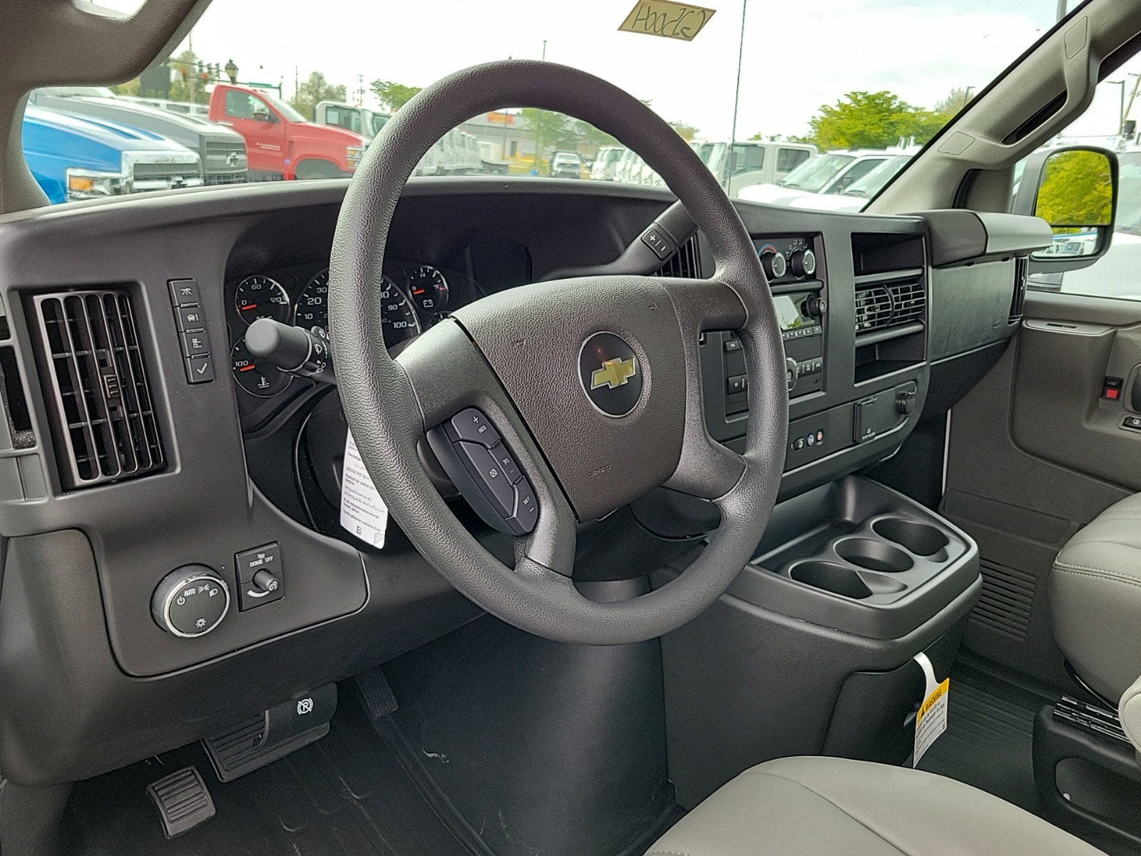 2025 Chevrolet Express Cargo 2500 WT