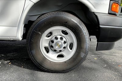 2025 Chevrolet Express Cargo 2500 WT