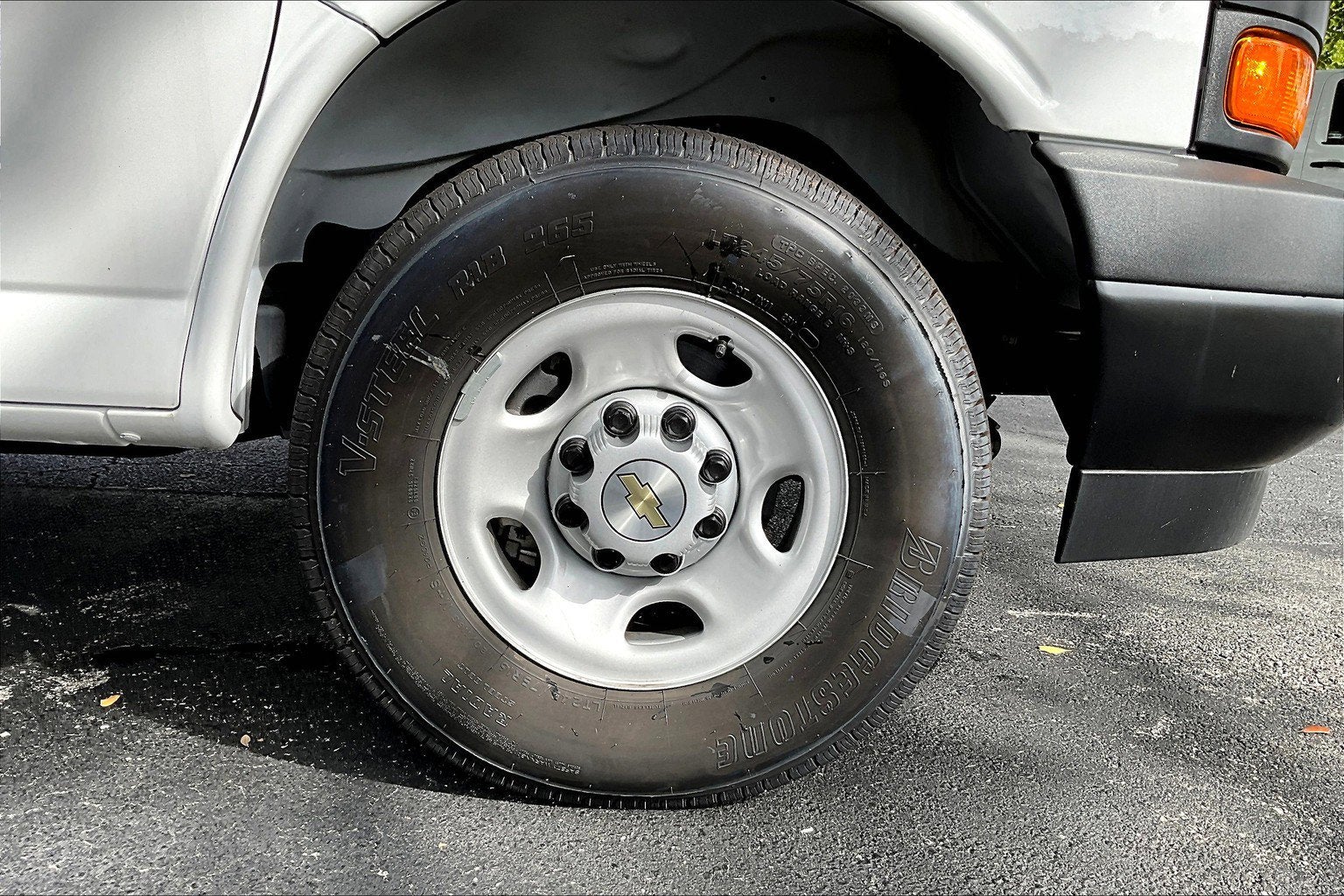 2025 Chevrolet Express Cargo 2500 WT