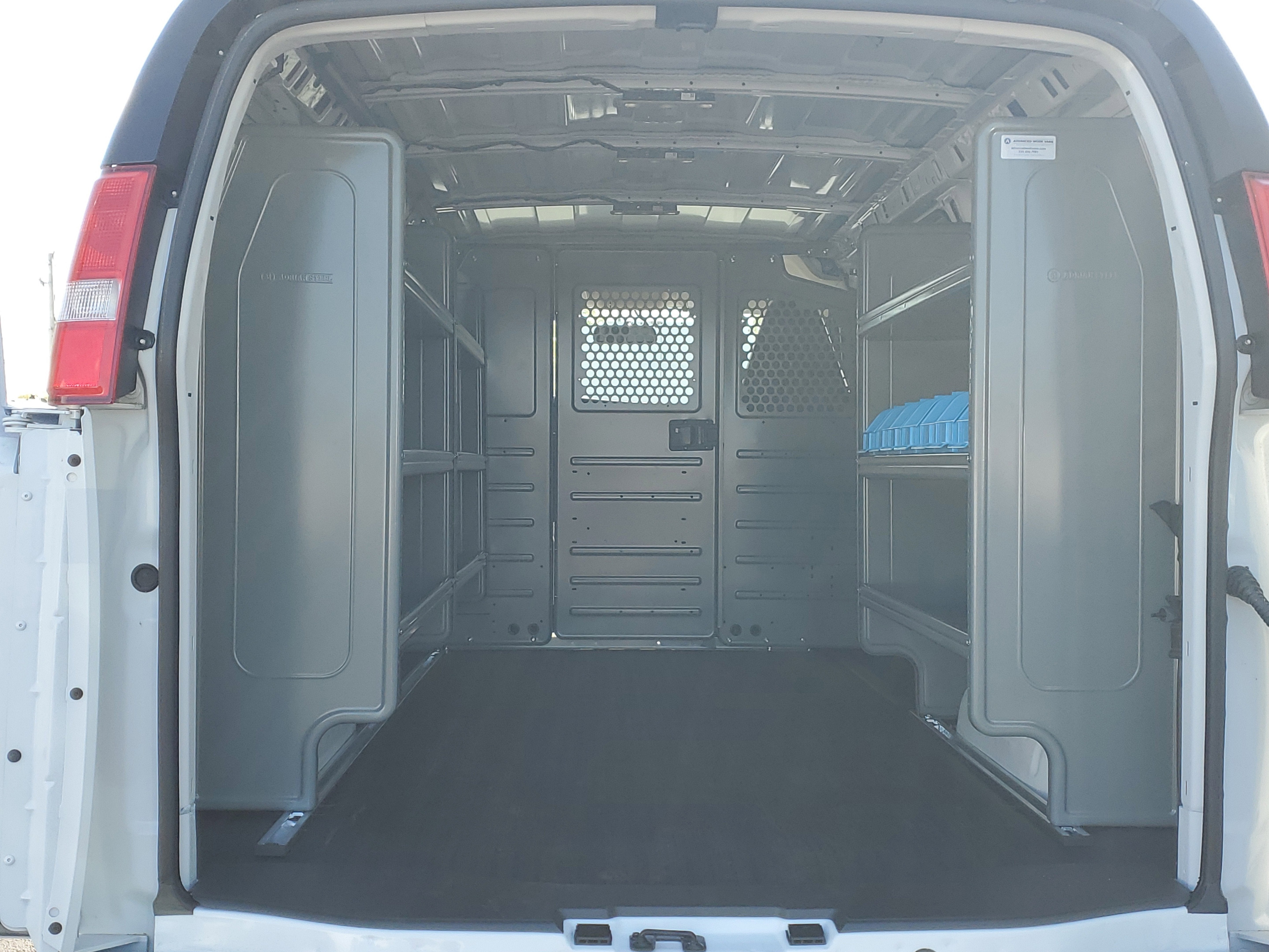 2025 Chevrolet Express Cargo 2500 WT